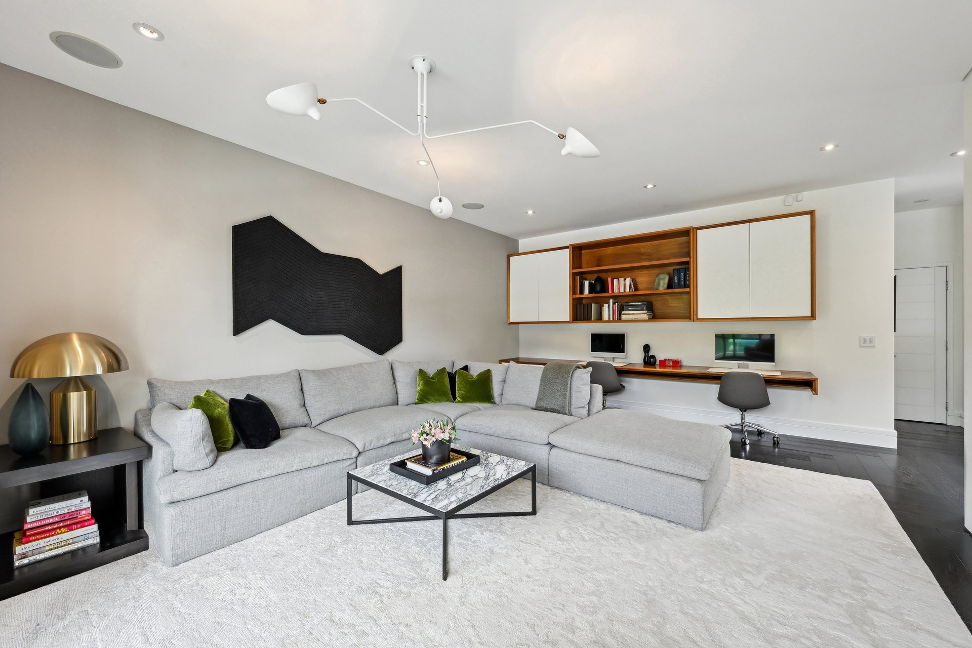 A Waterfront Masterpiece of Modern Luxury- Represented Seller