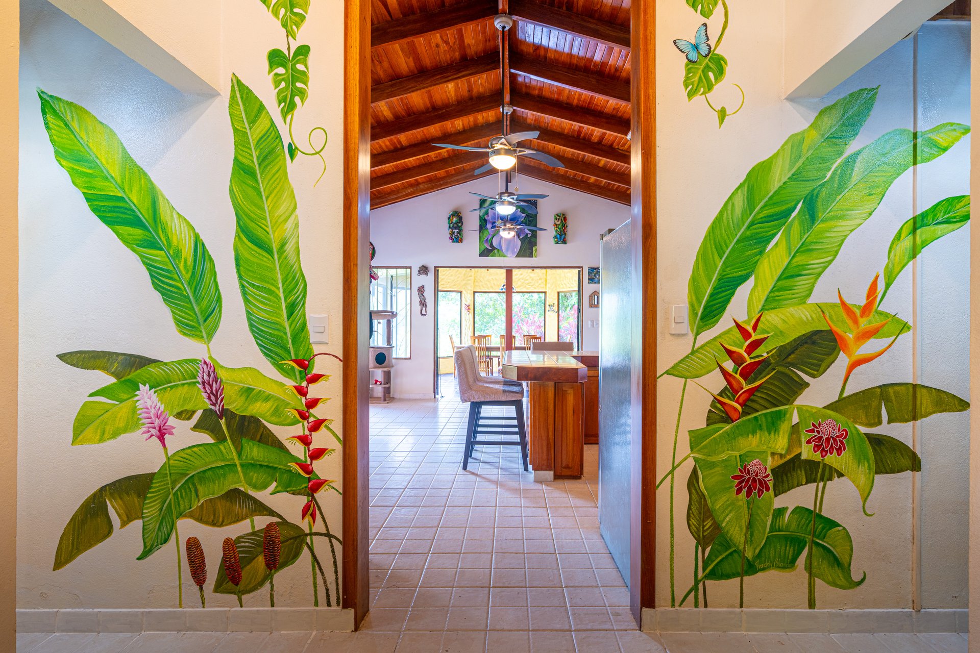 Amazing Mountain View and Ocean View House and Guest House on 4.5 Acres of land in Ojochal