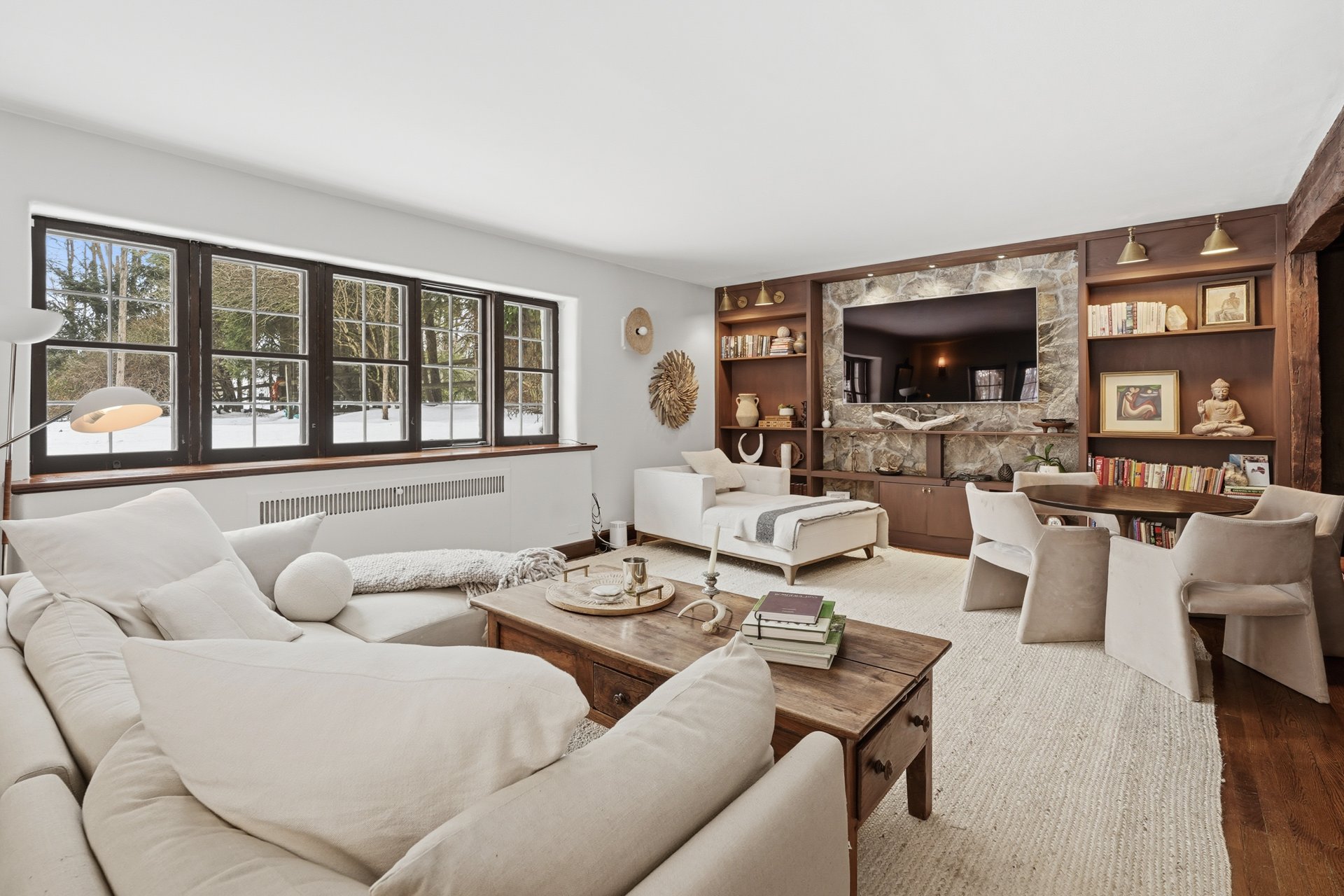 15 High Ridge Road