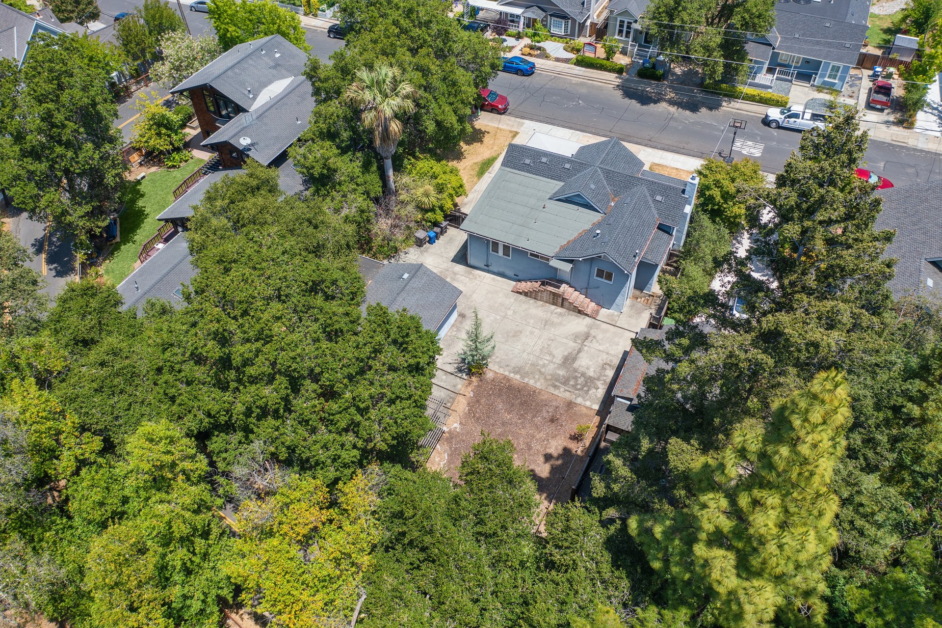 310 Johnson Avenue