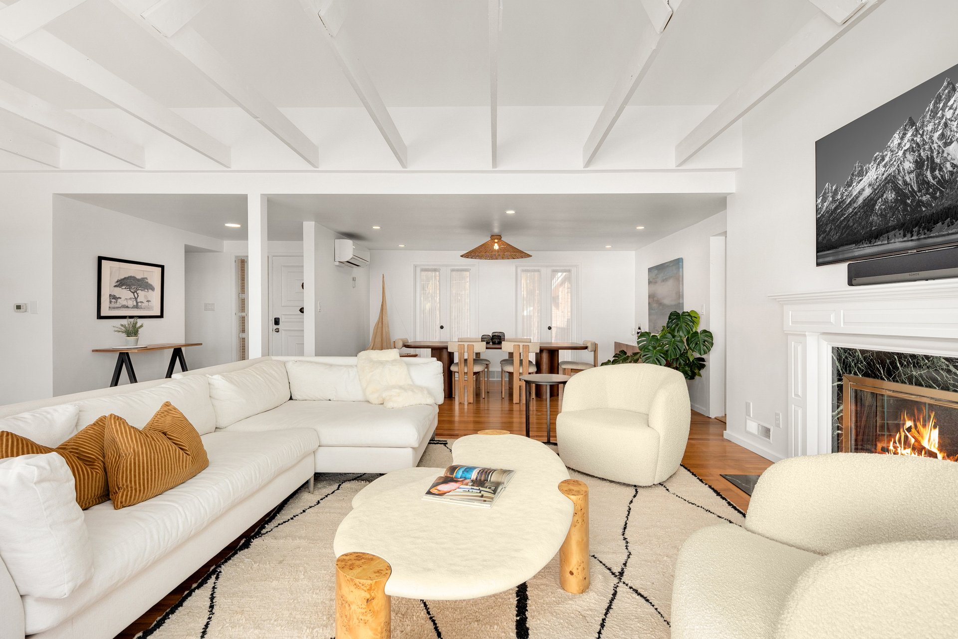 169 Lake Avenue W