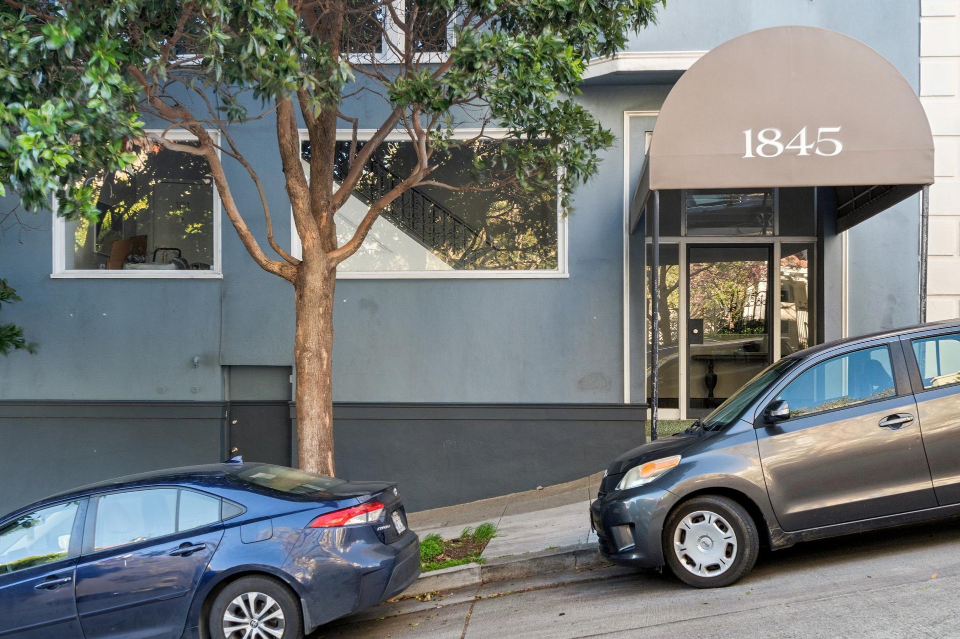 1845 Leavenworth #202