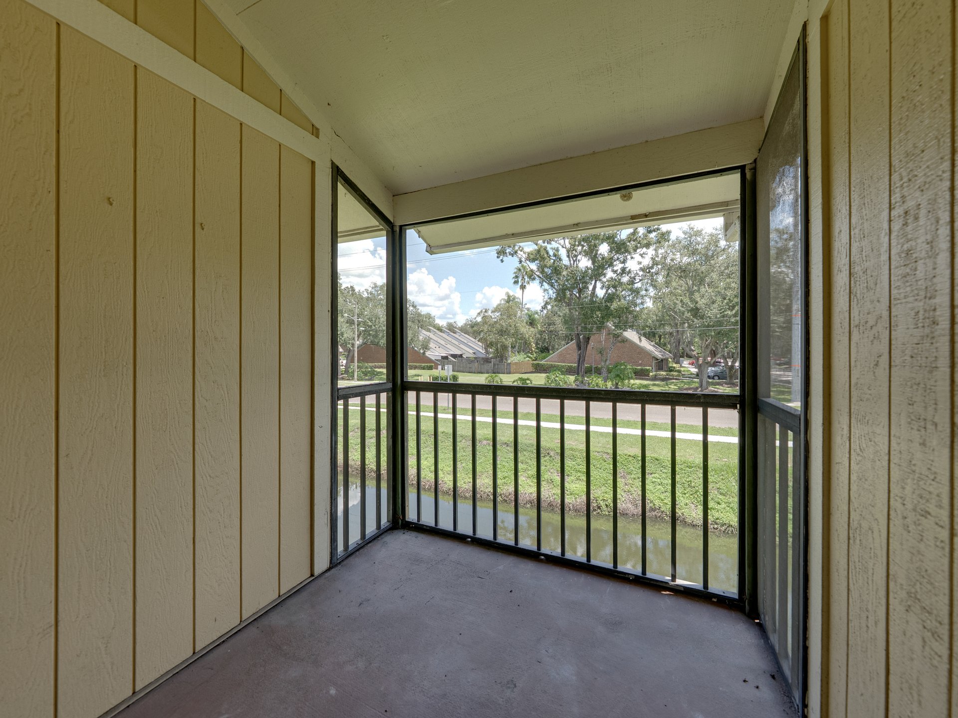 13389 ARBOR POINTE CIR #203