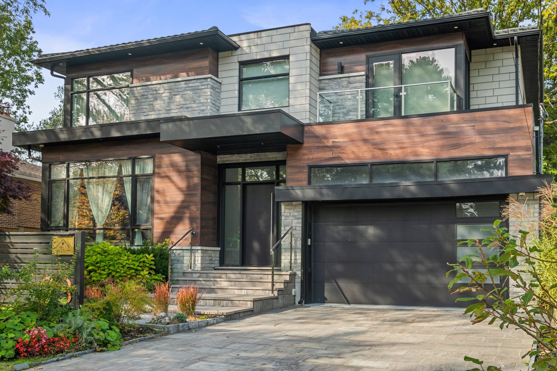 SOLD: Modern Architectural Profile