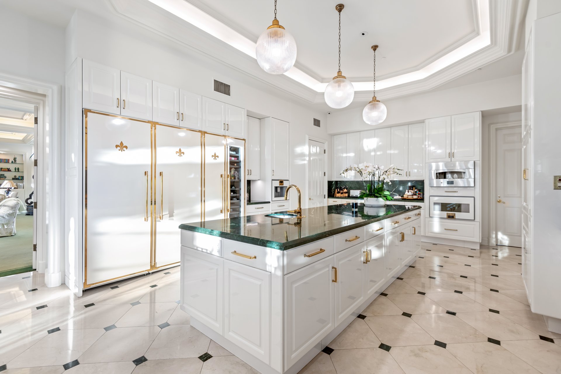 996 Vista Ridge Lane
