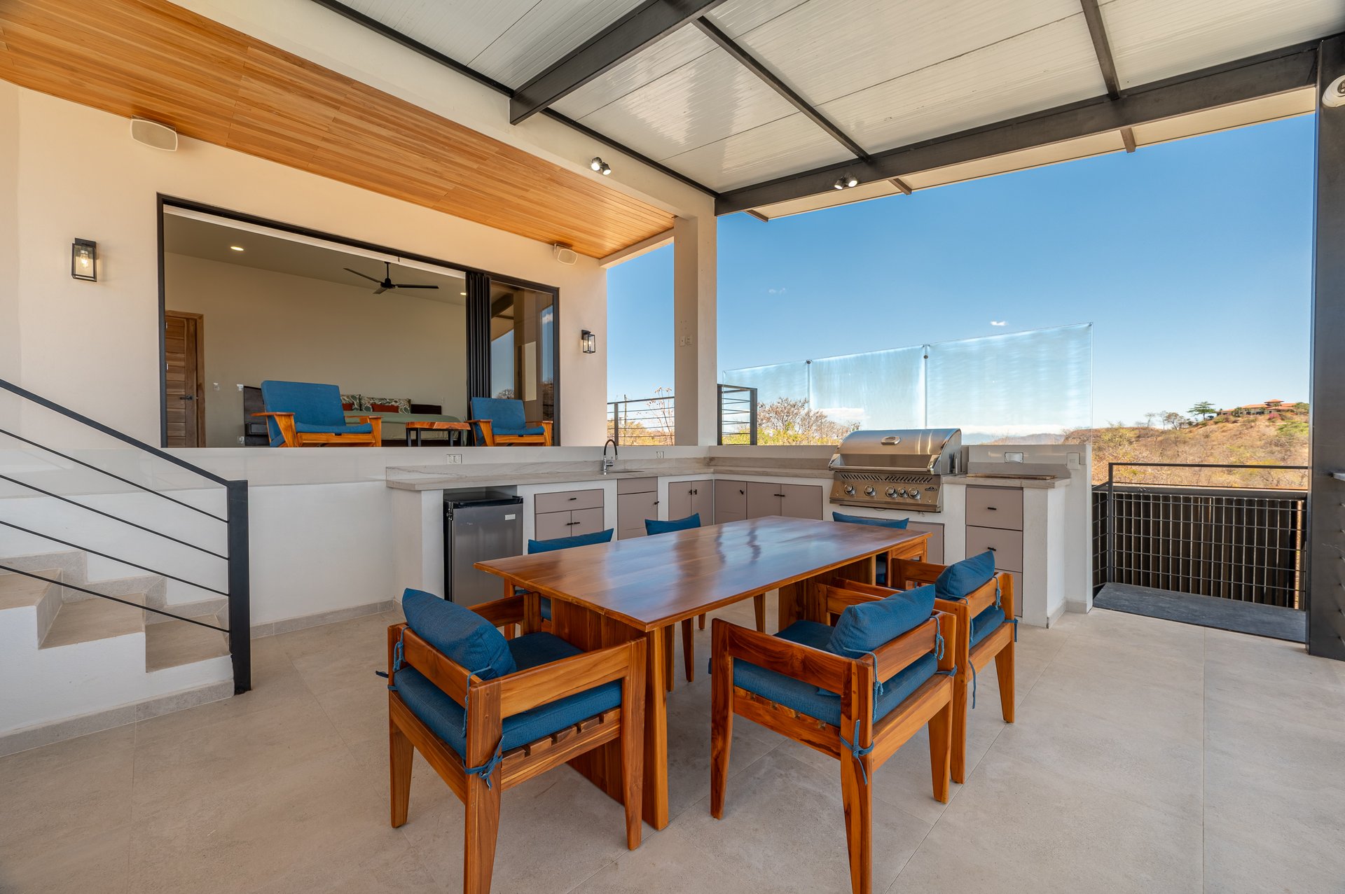 Casa En Las Rocas | Spectacular Ocean-View Home in Pacific Heights