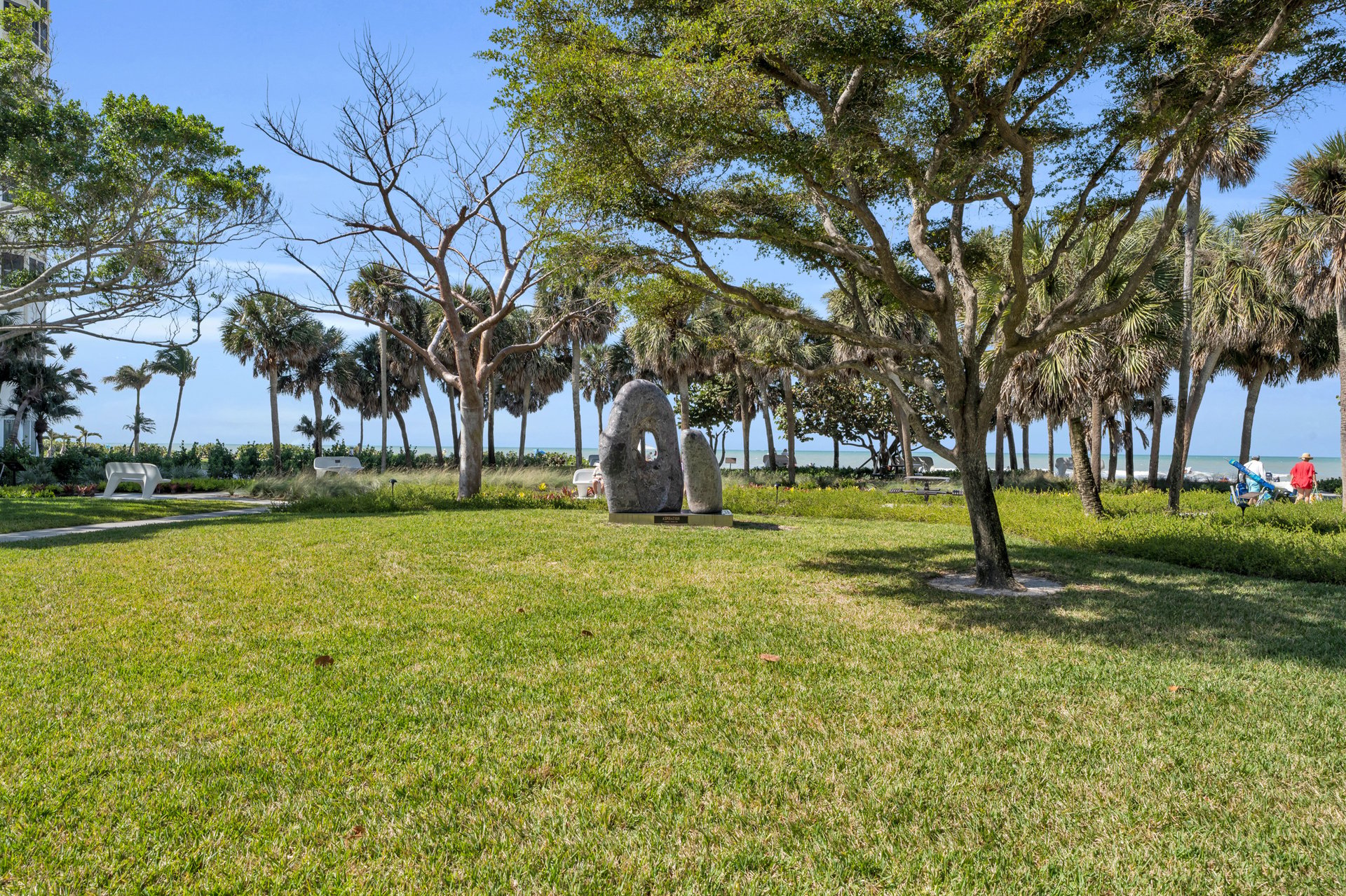 PARK SHORE