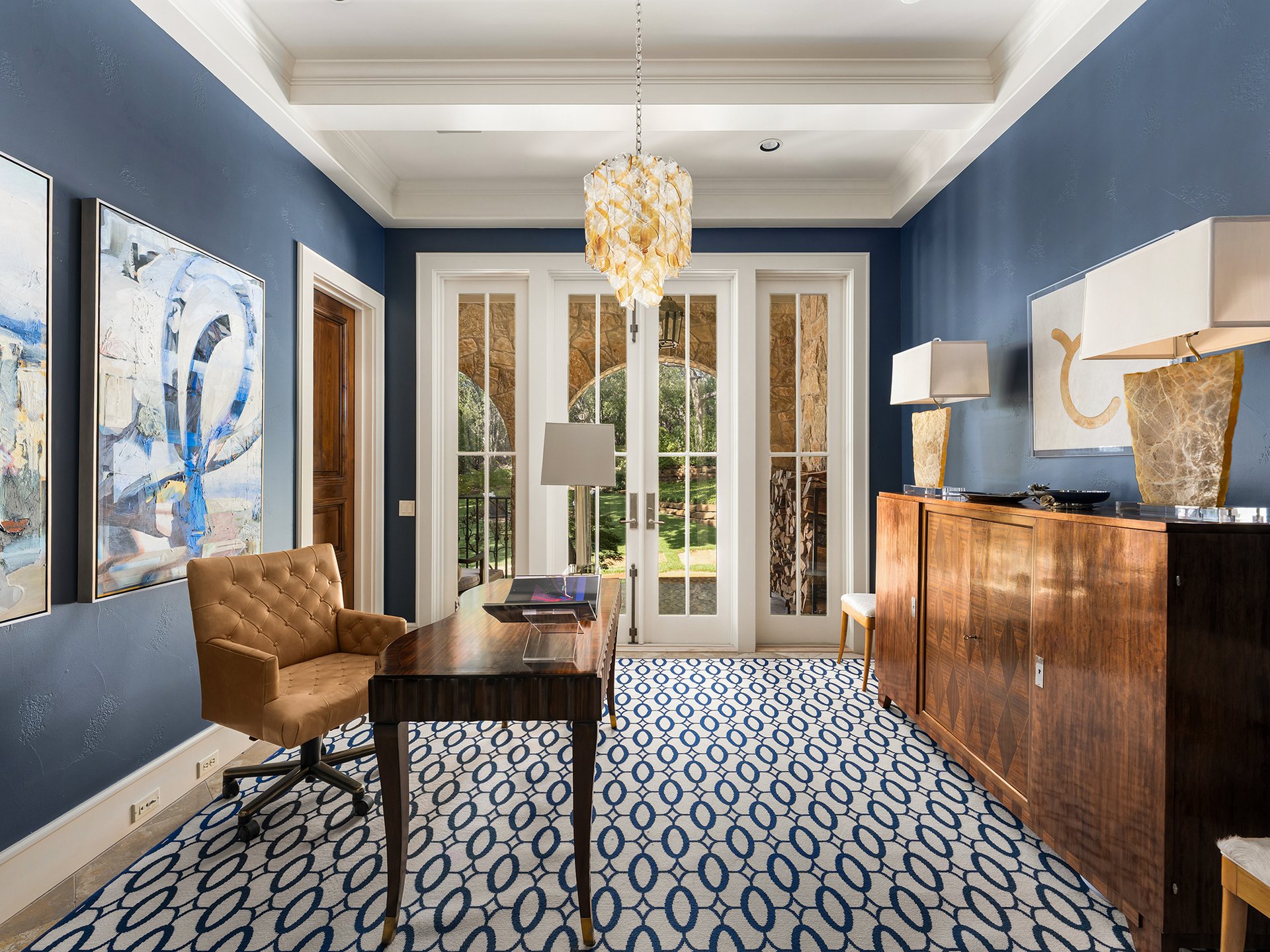 3907 Balcones Drive