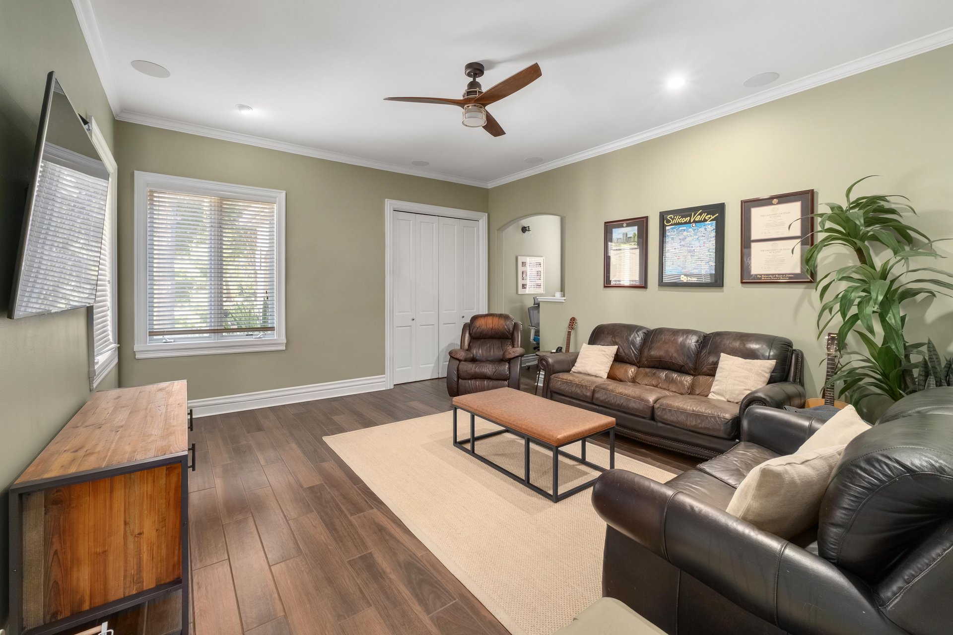 4516 Island Cove