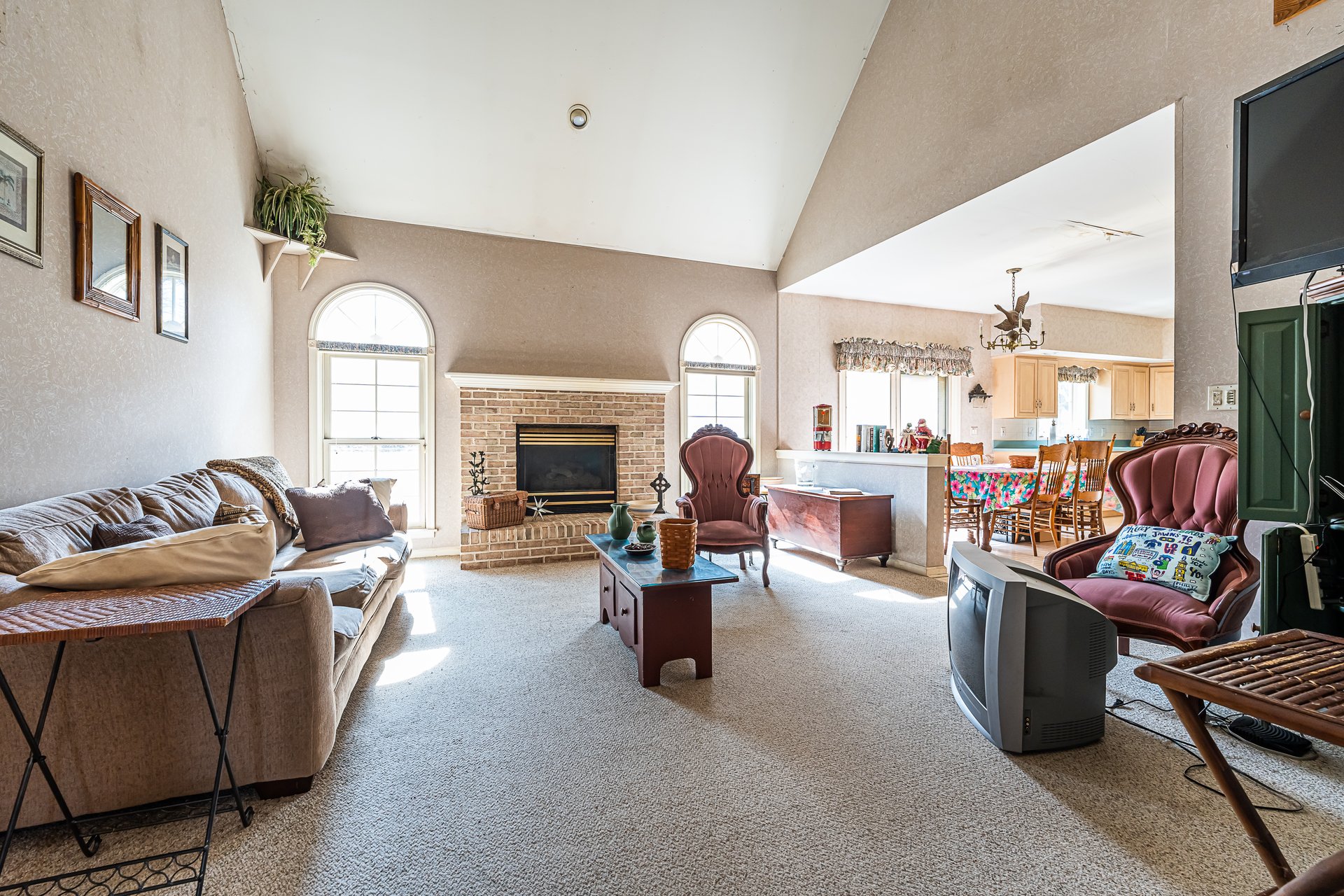 5220 Rosewood Drive