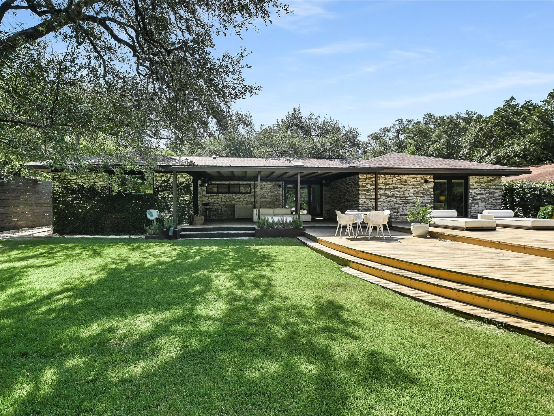 4508 Erin LN