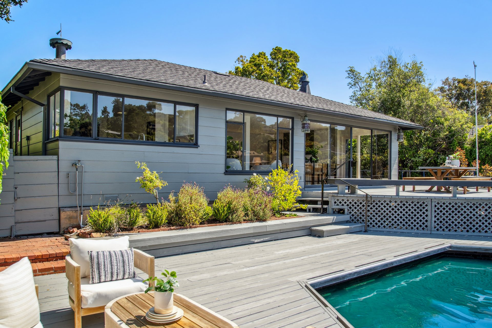 Single Level Living on the Belvedere Lagoon