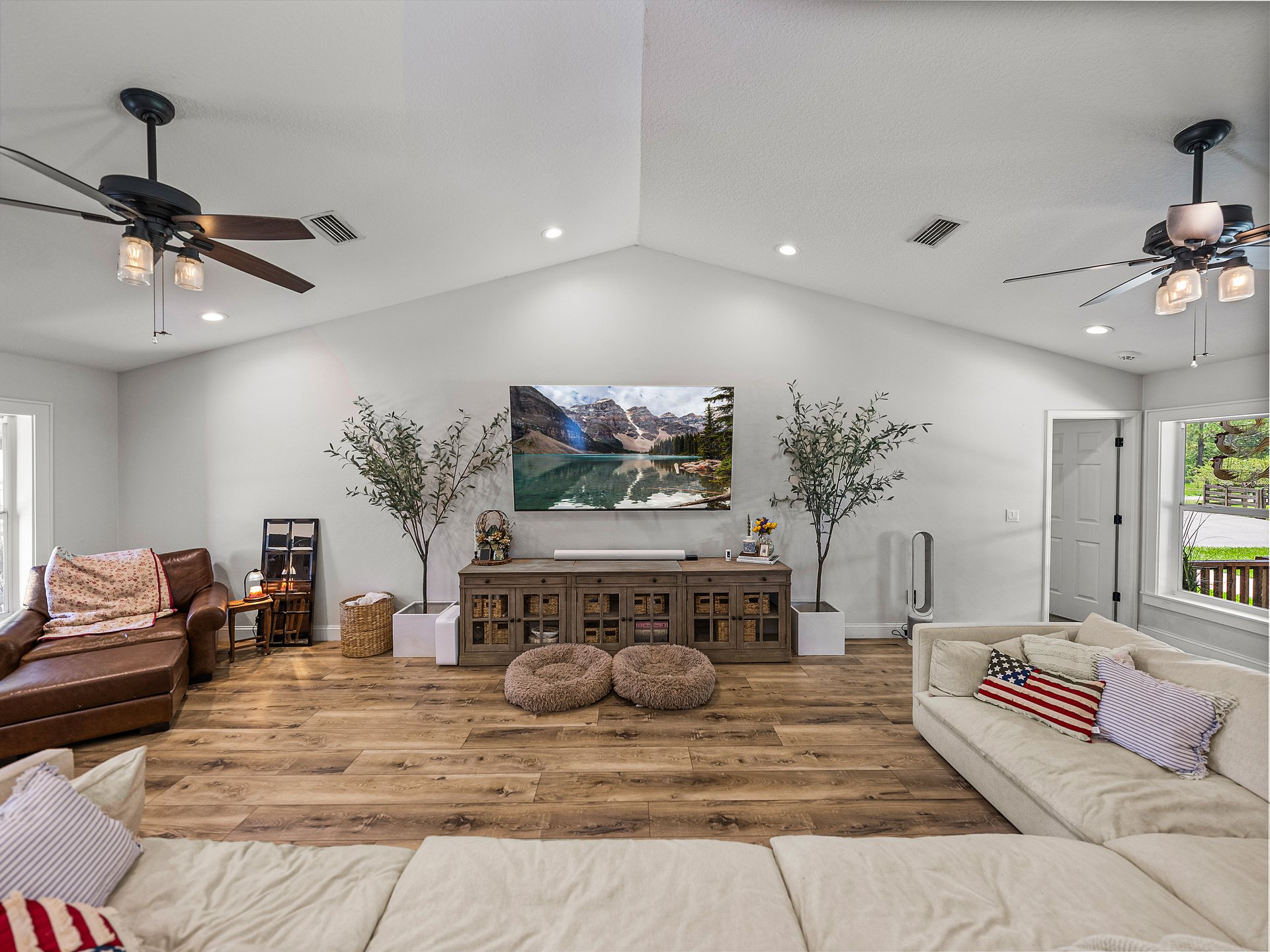 3412 ACE LN