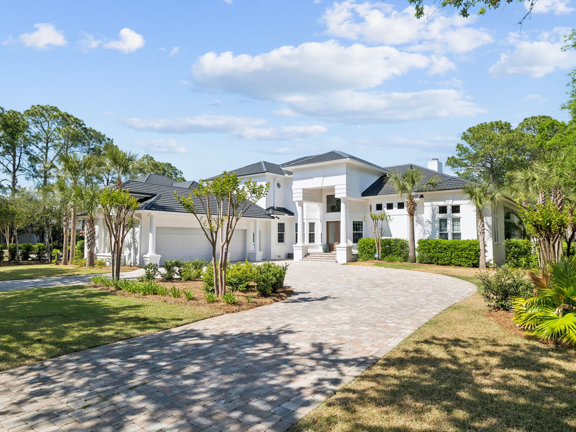 An Elevated Retreat Within Sandestin’s Island Green