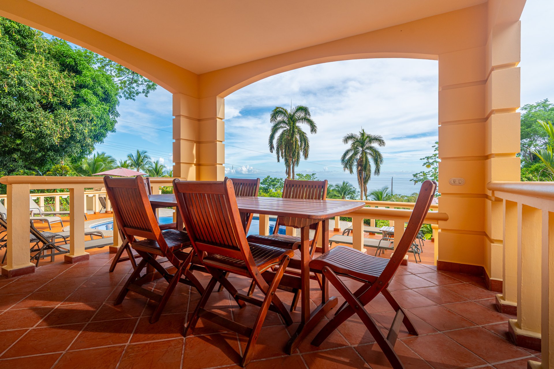 Classic Luxury at Casa Ceiba, Coastal Ocean View 4 Bedroom Home Near Uvita