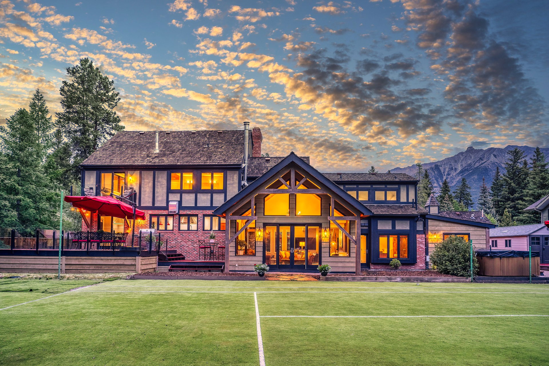 AUCTION BIDDING OPEN: Bidding ends December 17th | 5 Woodside Lane