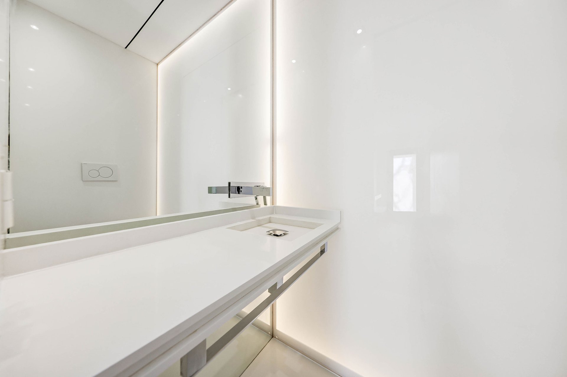 SOLD: Urban-Style Entertainer's Paradise