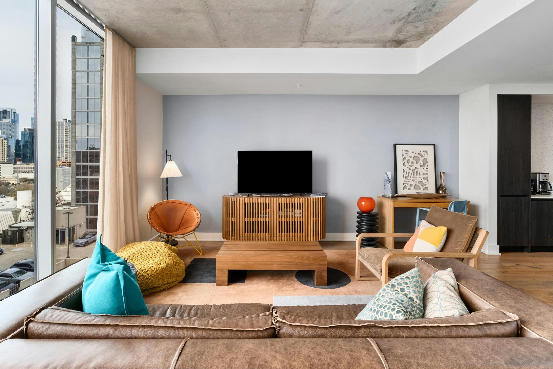 48 East Avenue #1310
