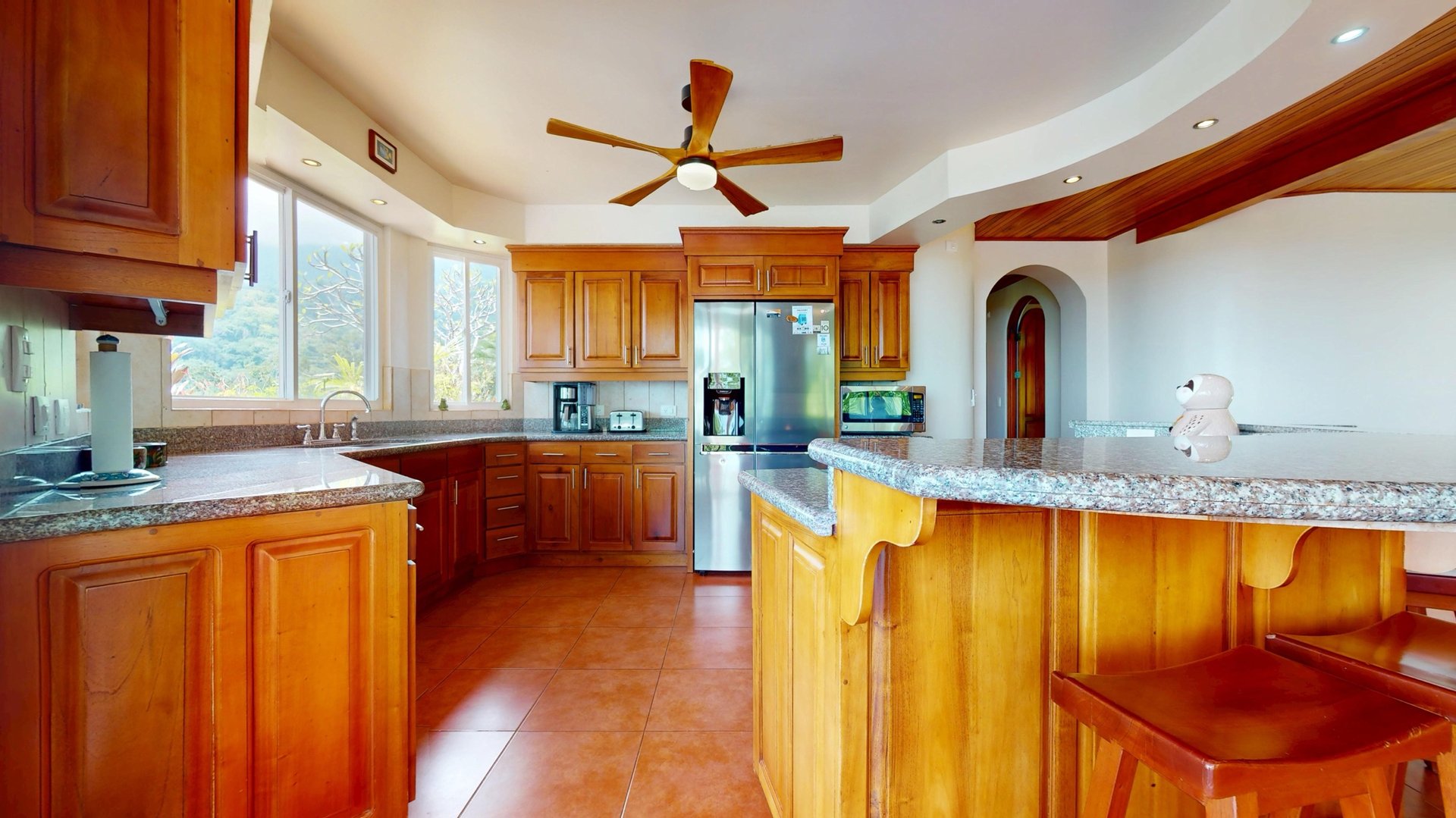 Ojochateau - Rare Ocean & Mountain View 4BR Home in Costa Rica
