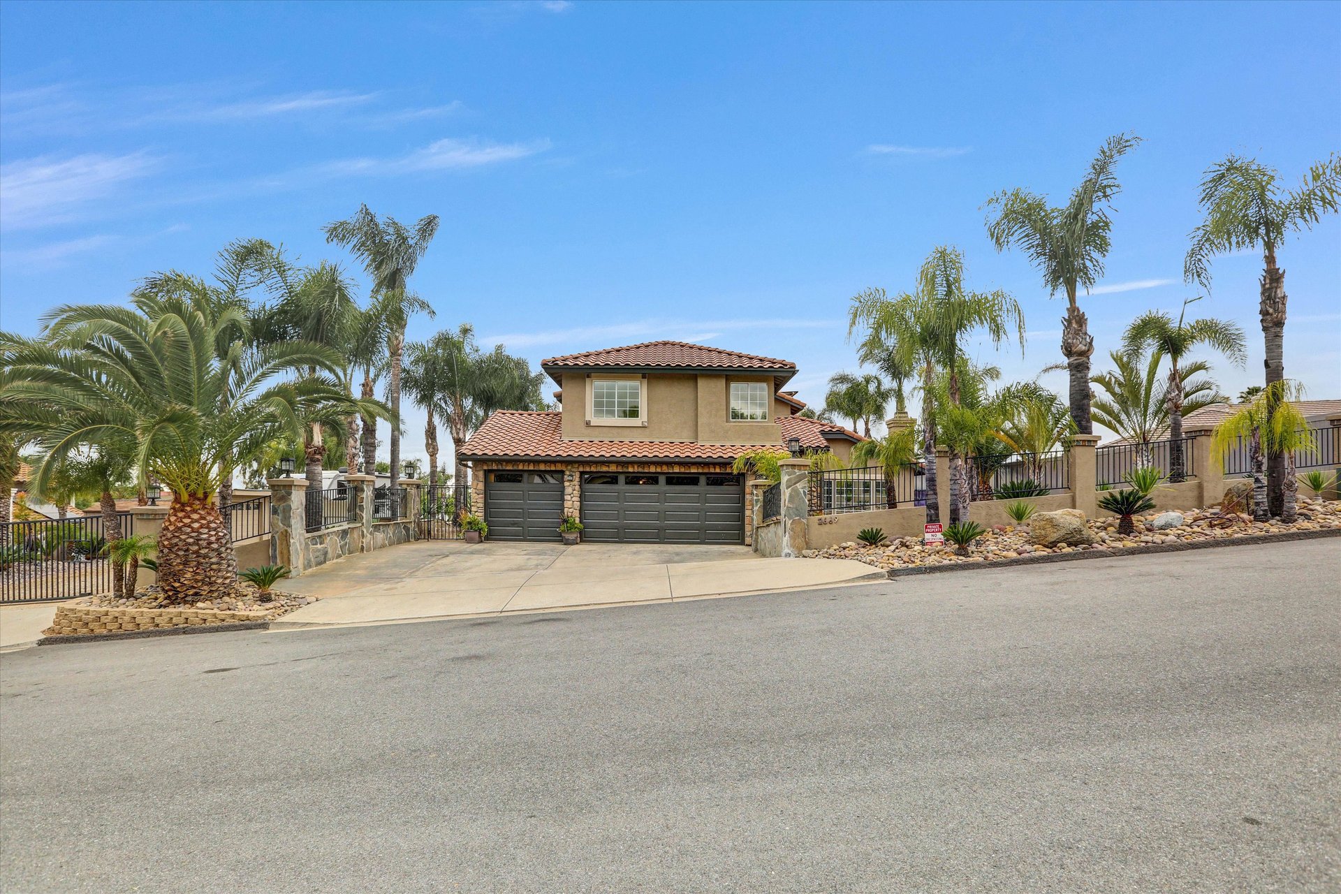 2669 Victoria Circle