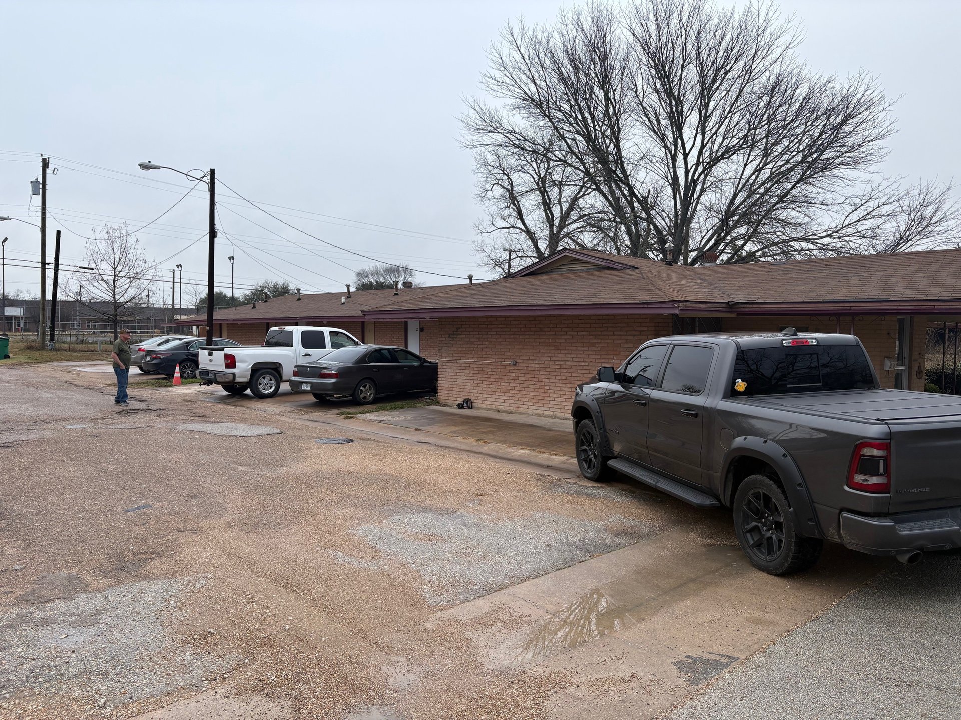 1201 E Texas Ave
