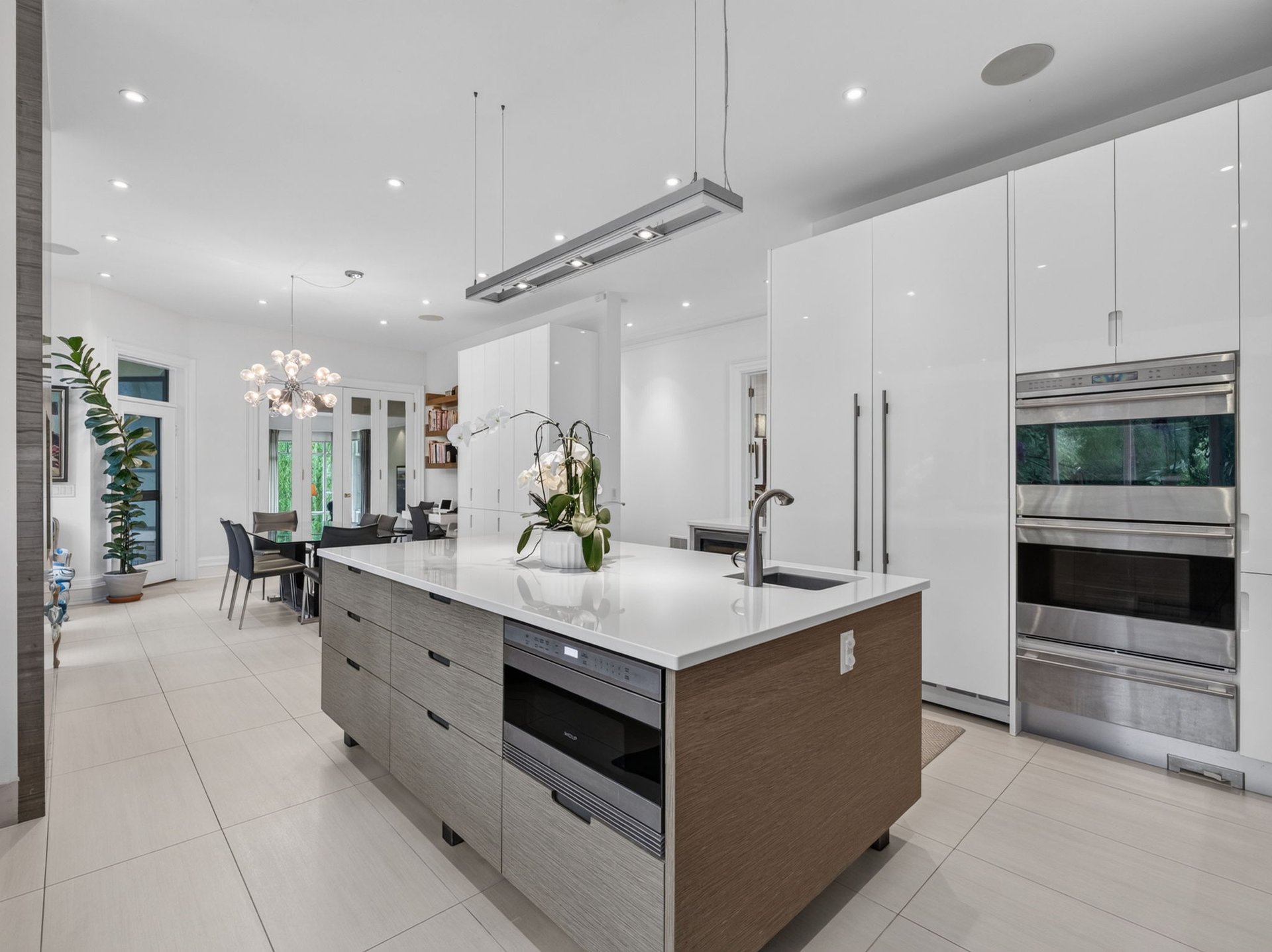 Timeless Transitional Architecture