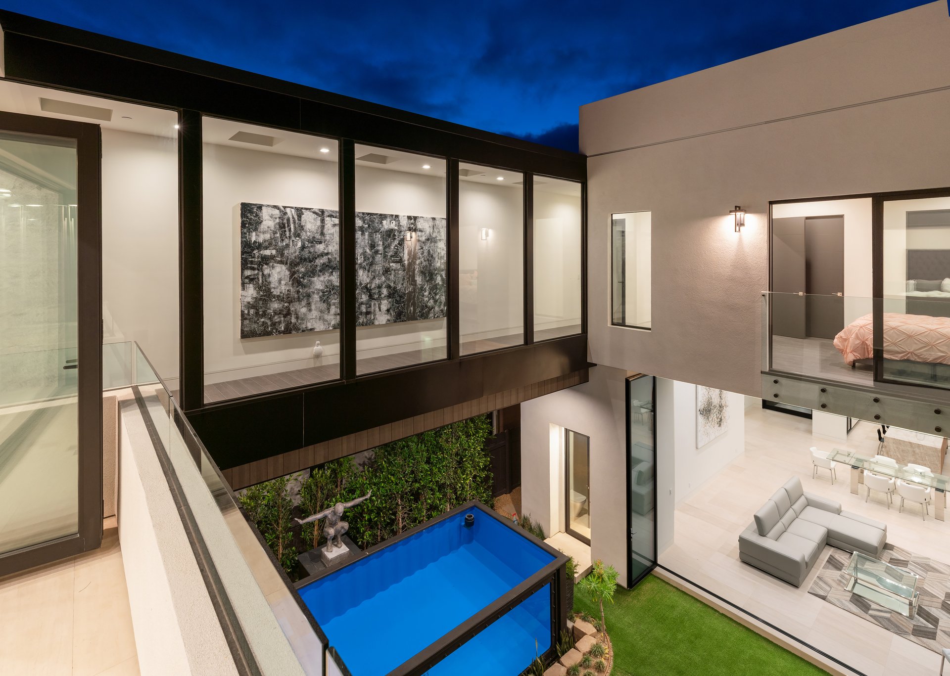 327 Nautilus St