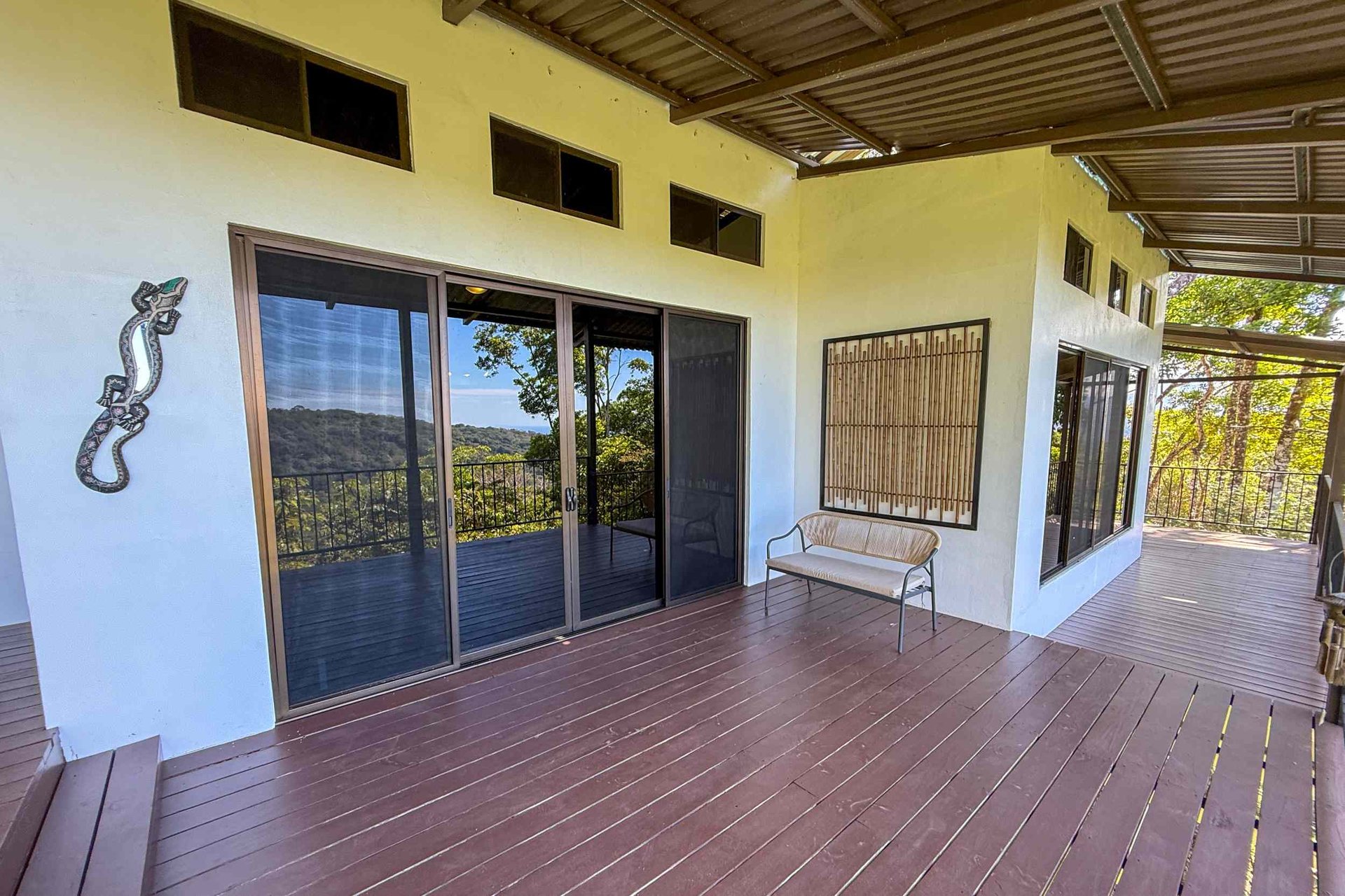 Totally Remodeled Coastal Jungle 2-Bedroom Sanctuary Home with Valley & Ocean Views in Lagunas above Dominical Costa Rica