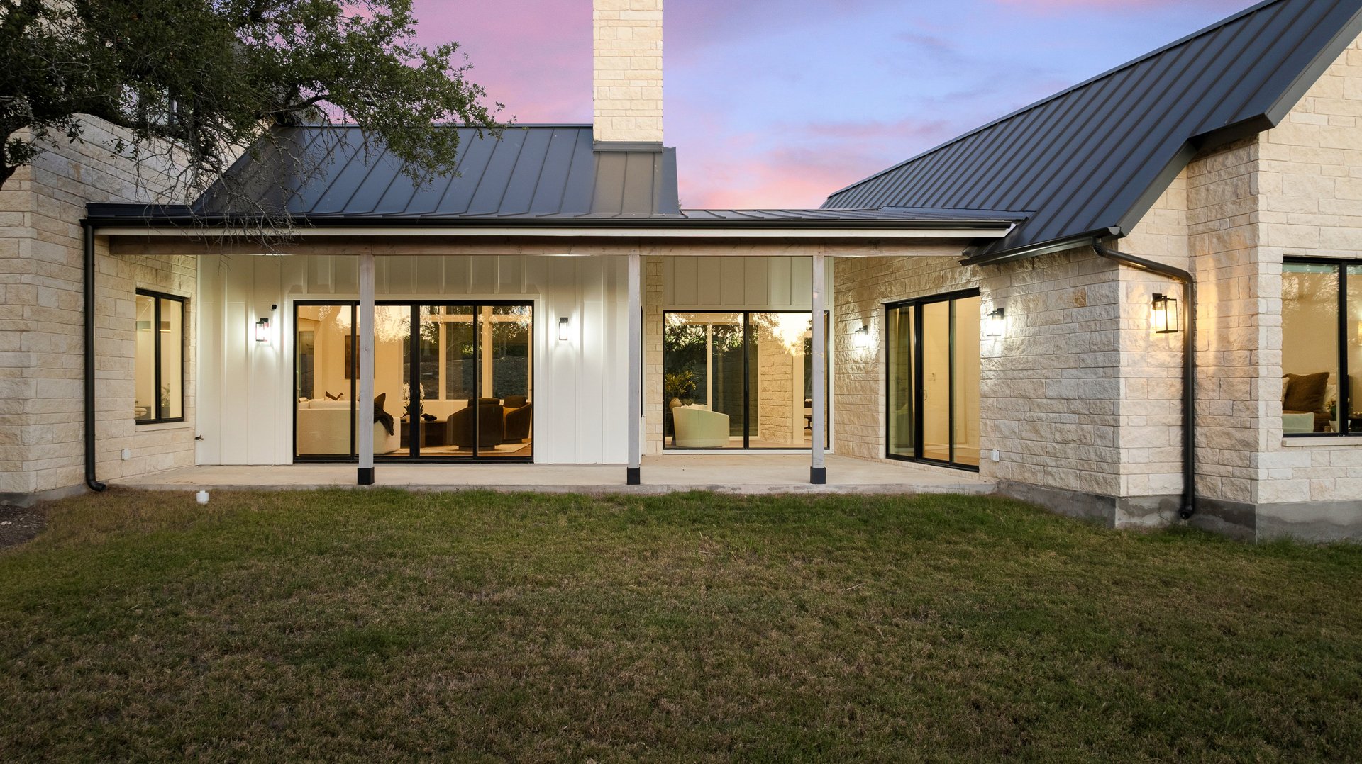 The Pearl of Fitzhugh Place