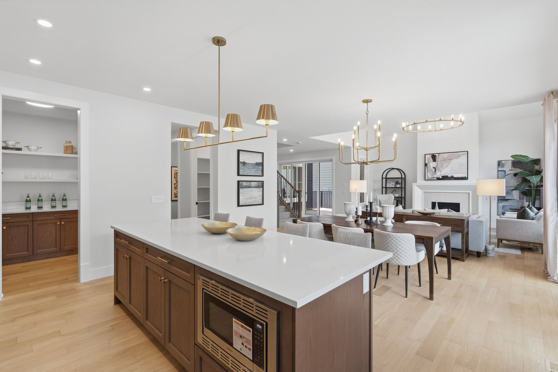 378 Bessborough Drive SW