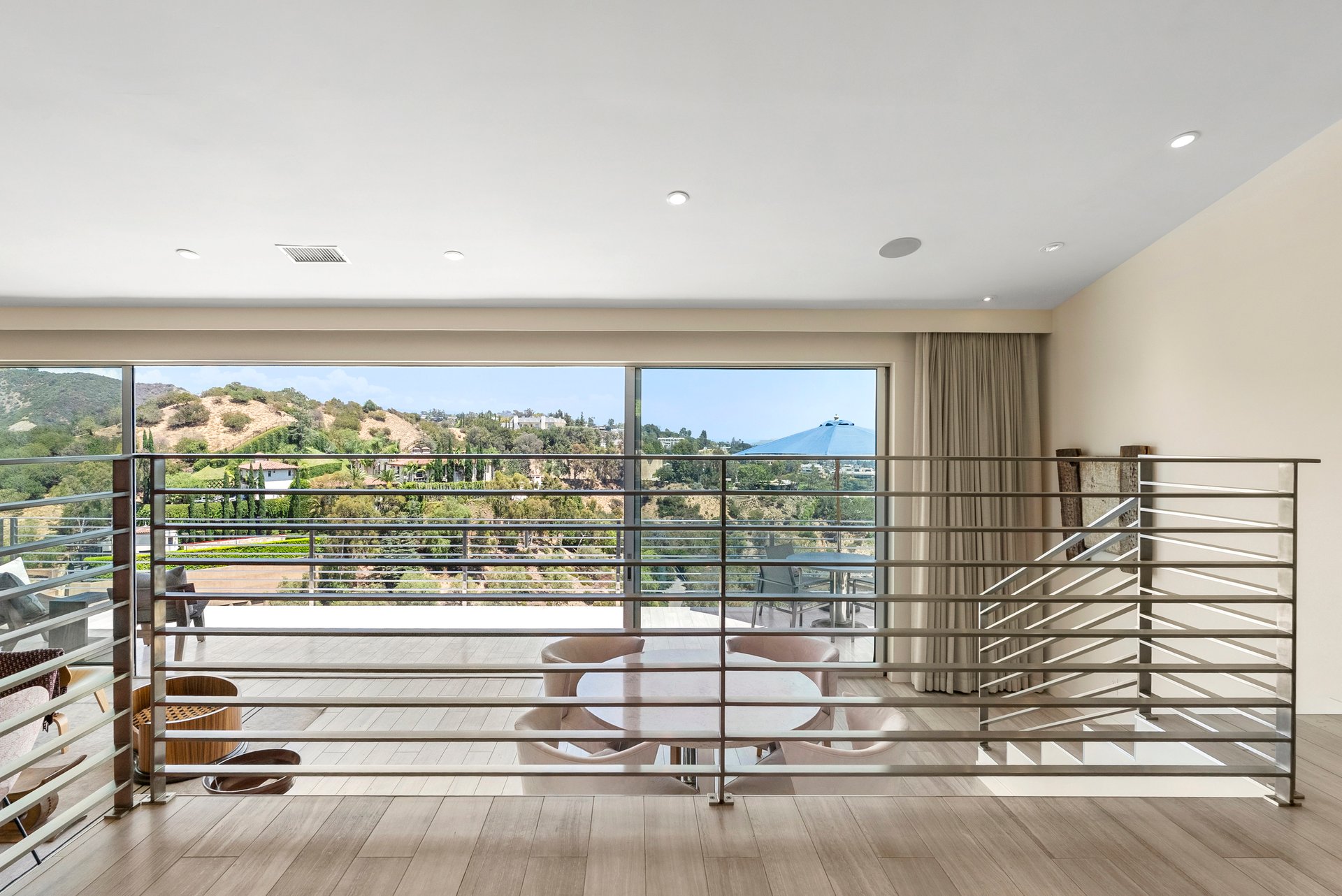 1364 Angelo Dr, BHPO