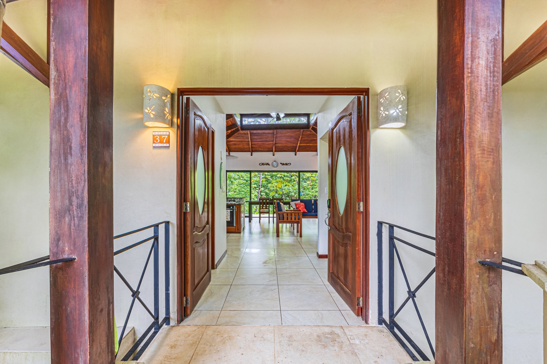 Tropical Villa in Canto del Mar | Walk to Dominicalito Beach