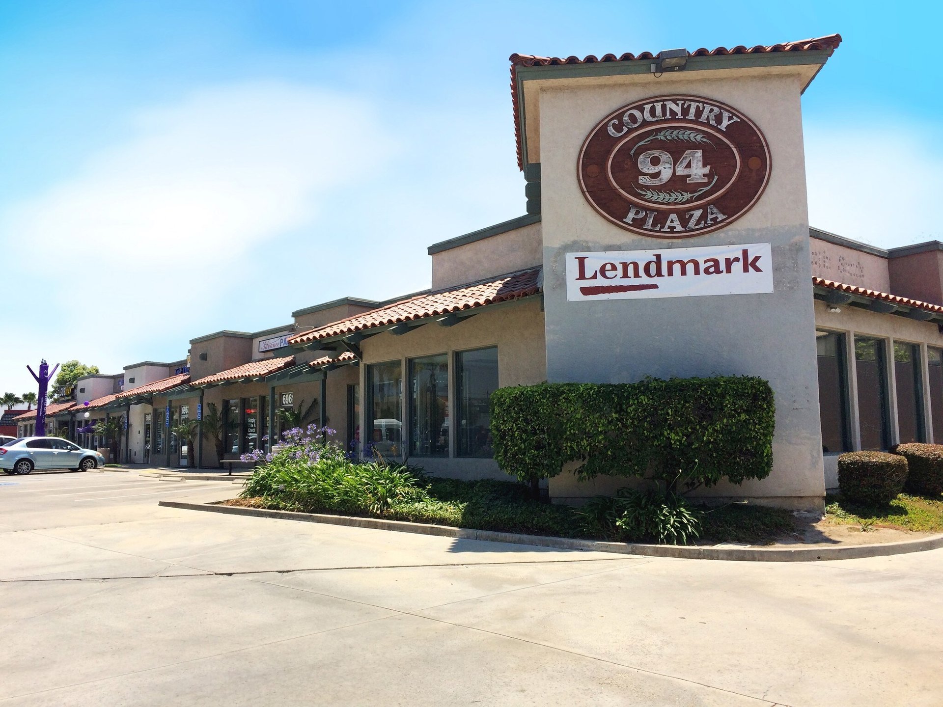 94 Country Plaza