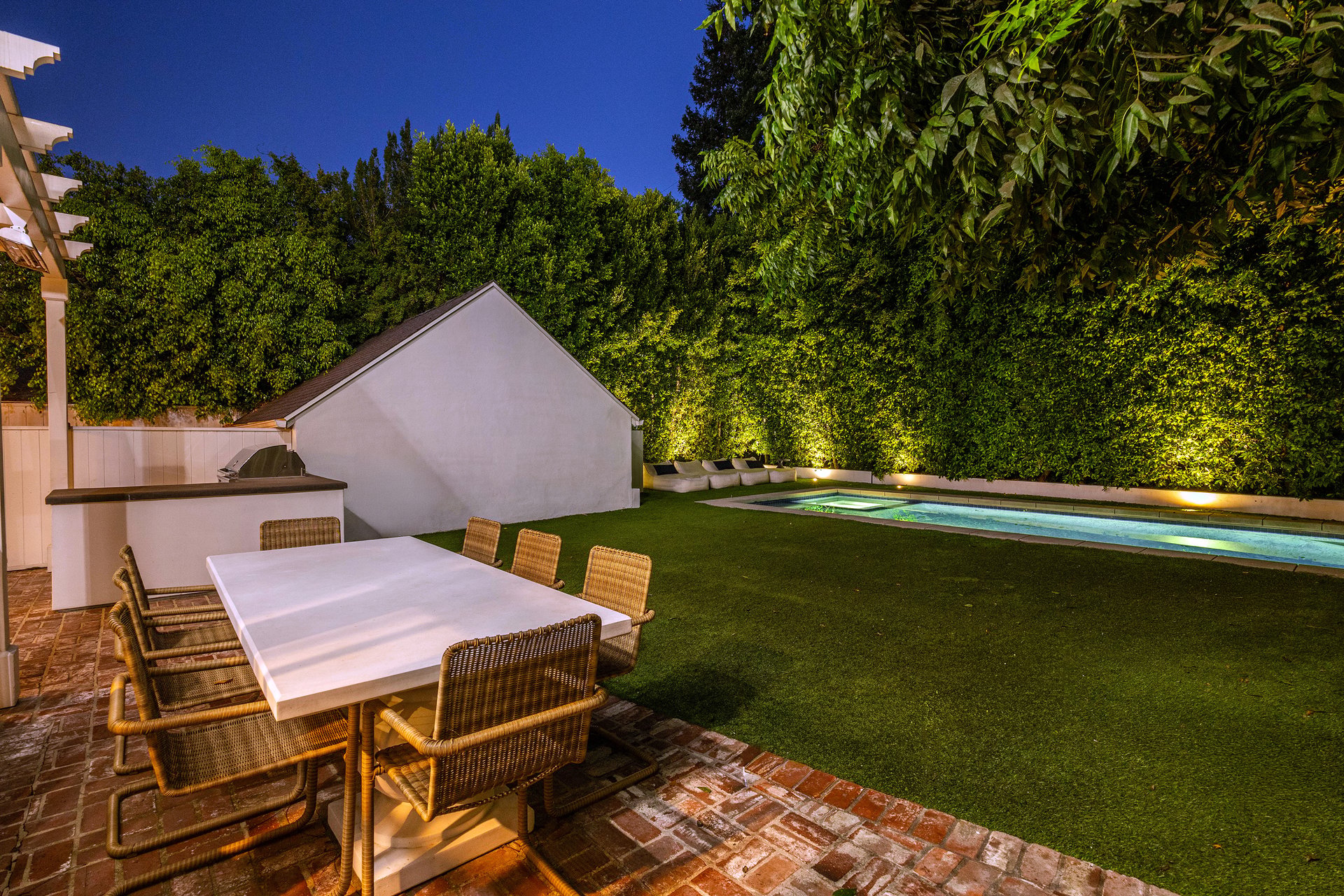14030 Roblar Rd, Sherman Oaks 