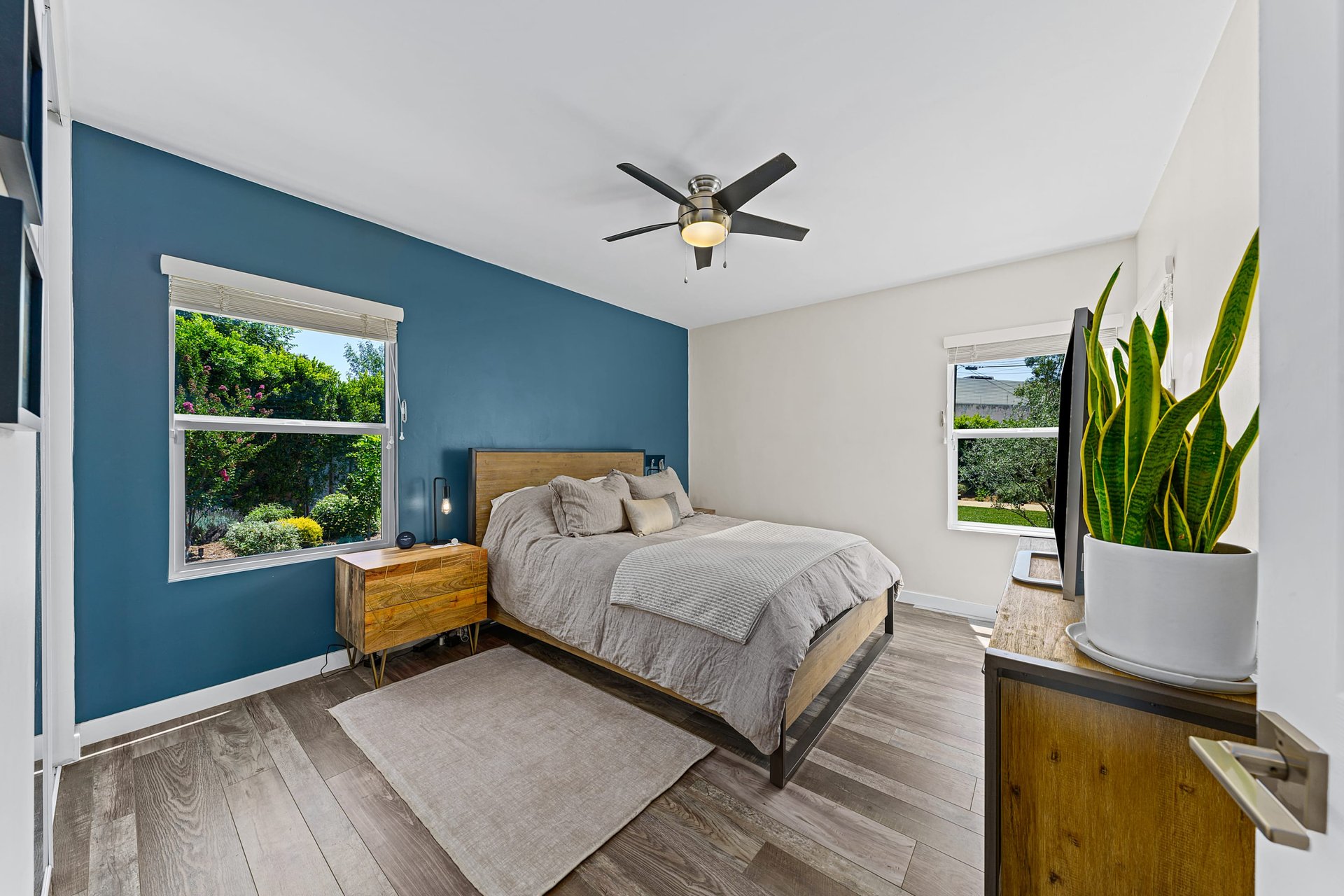 13340 Martha St, Valley Glen