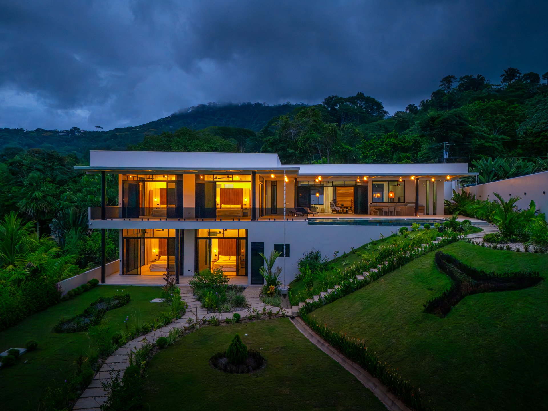 Lion's Gate Sunset Estate