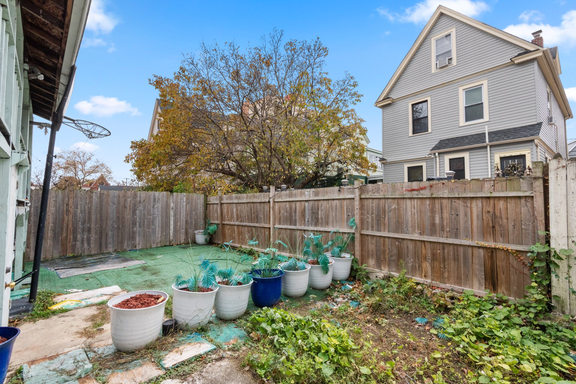 121 Lembeck Avenue