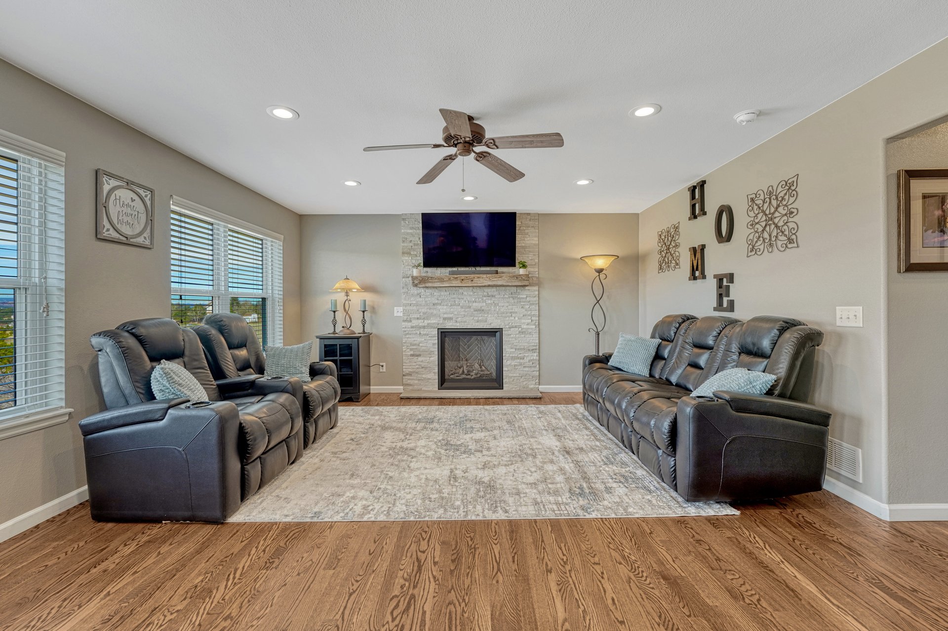 20220 E Elk Creek Drive