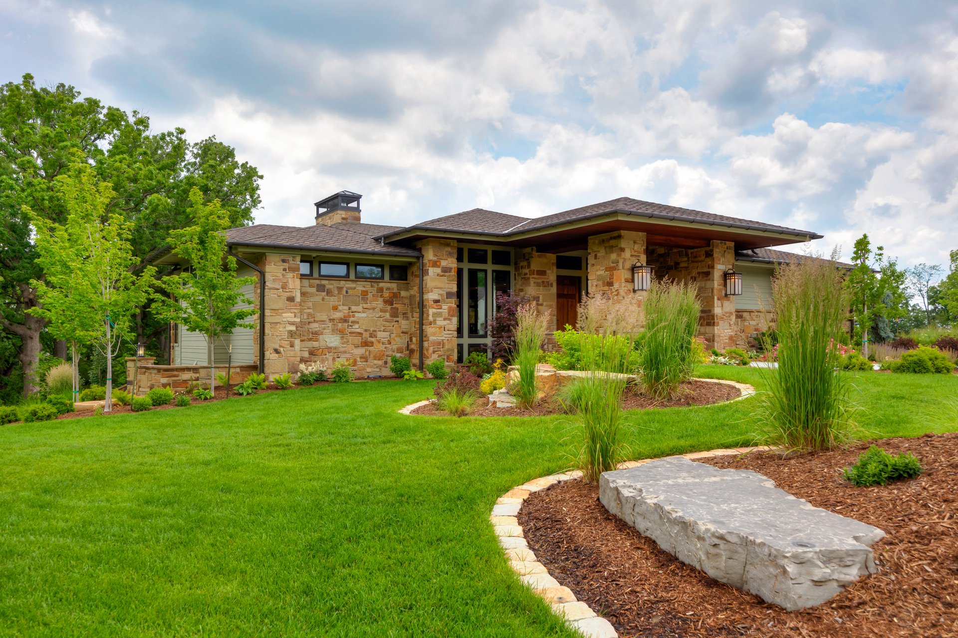 12870 Ridgeview Dr