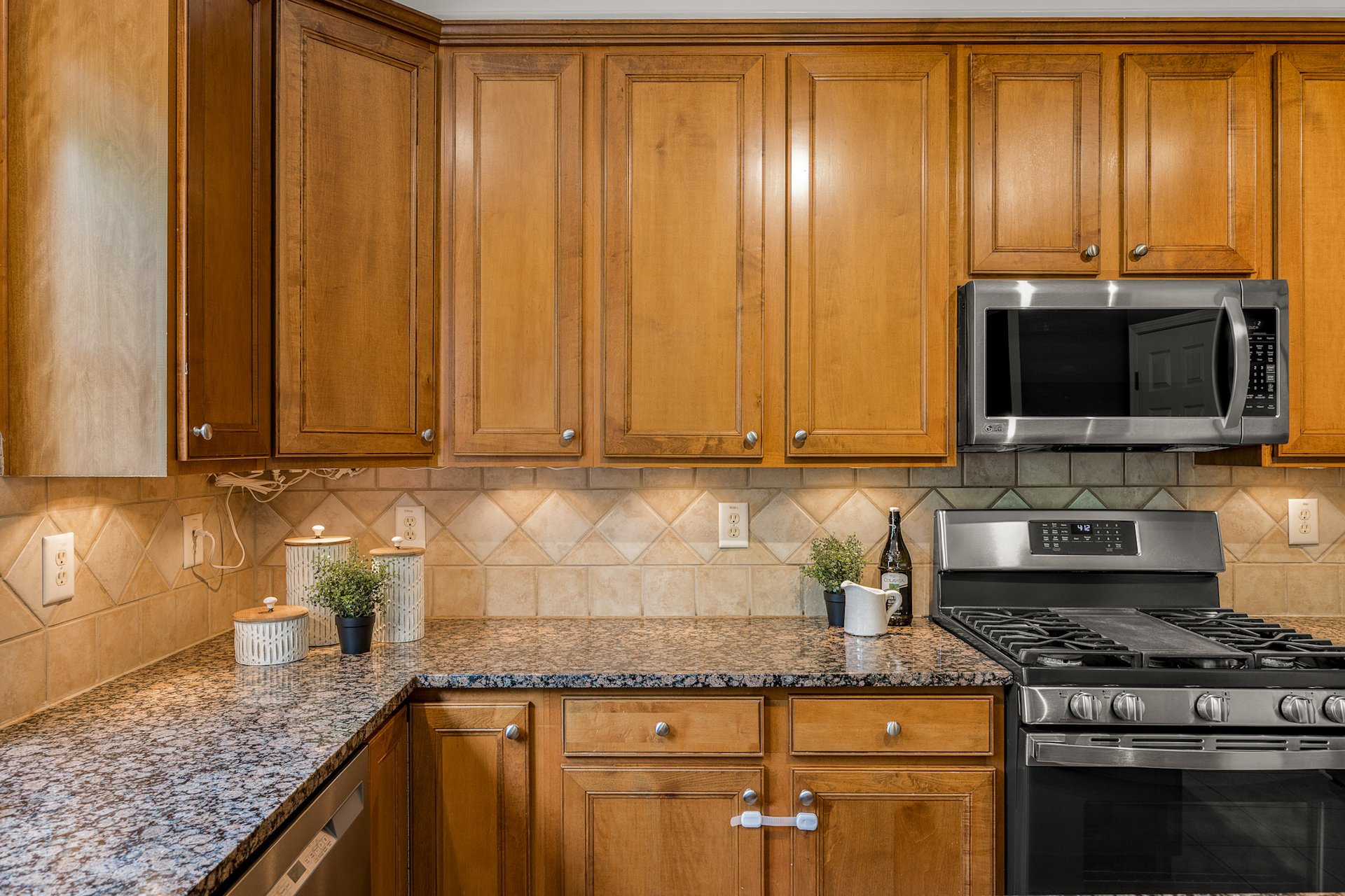 4644 Wehunt Commons Drive, Unit 31