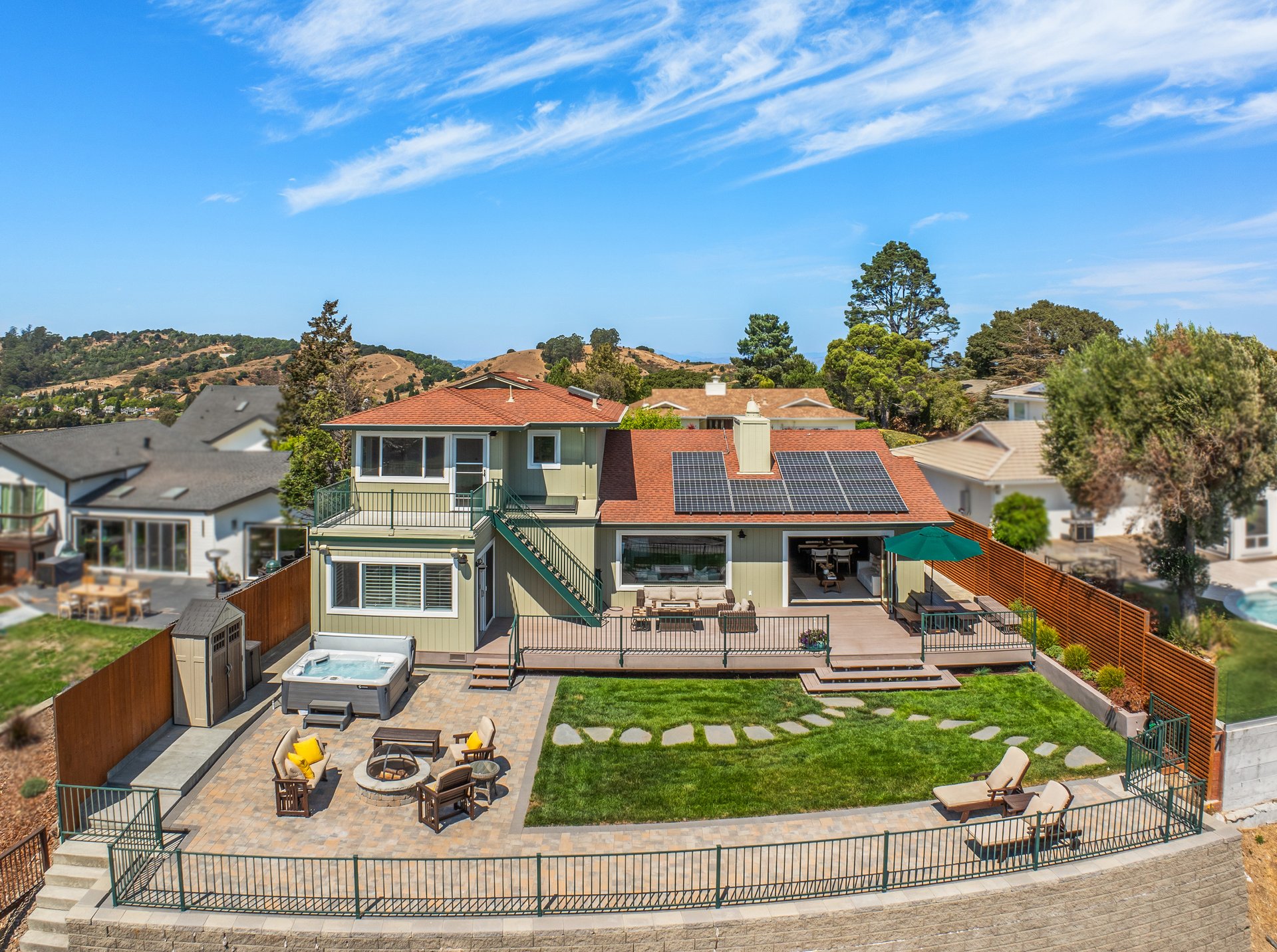 Sunny View Residence in Peacock Gap