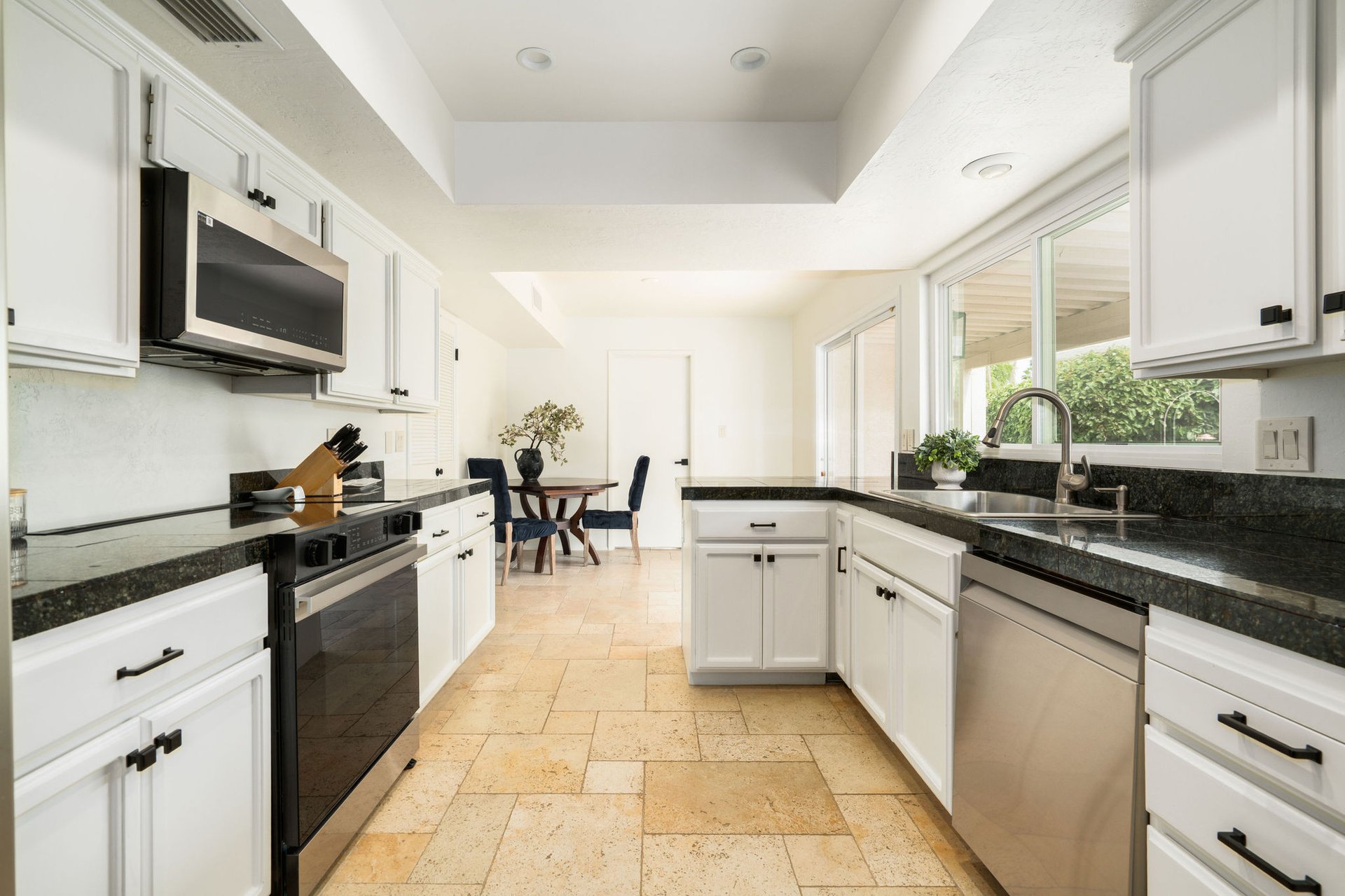 8940 N 83rd Place