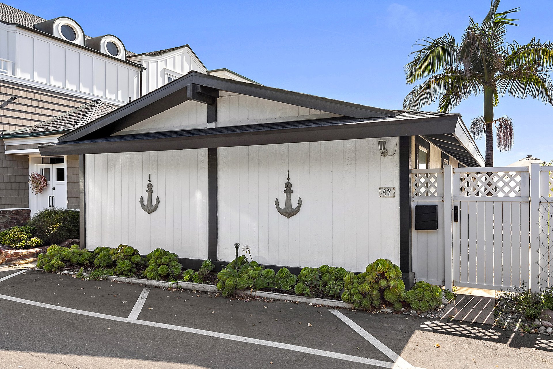 1880 N El Camino Real 47