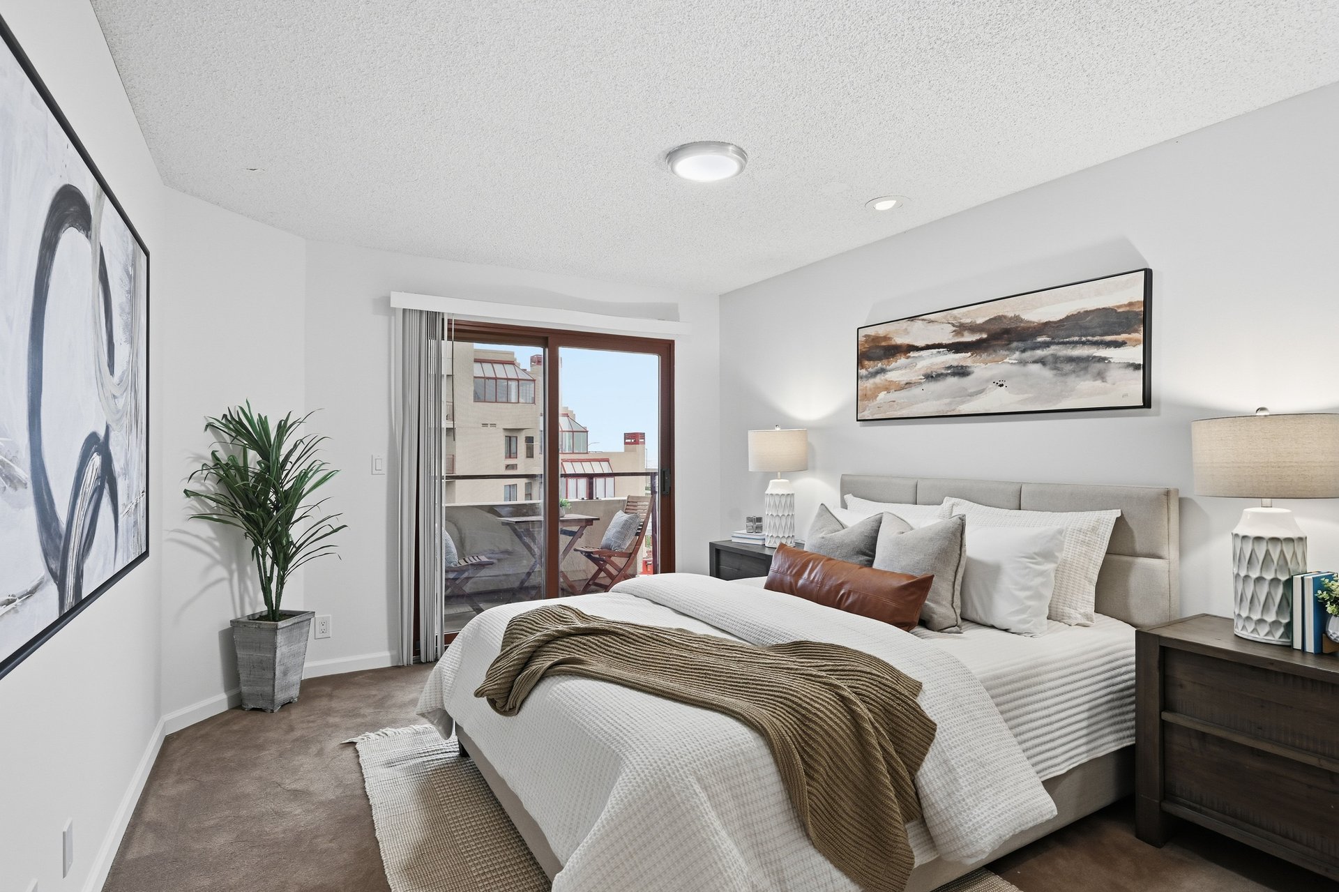 855 La Playa Street 366