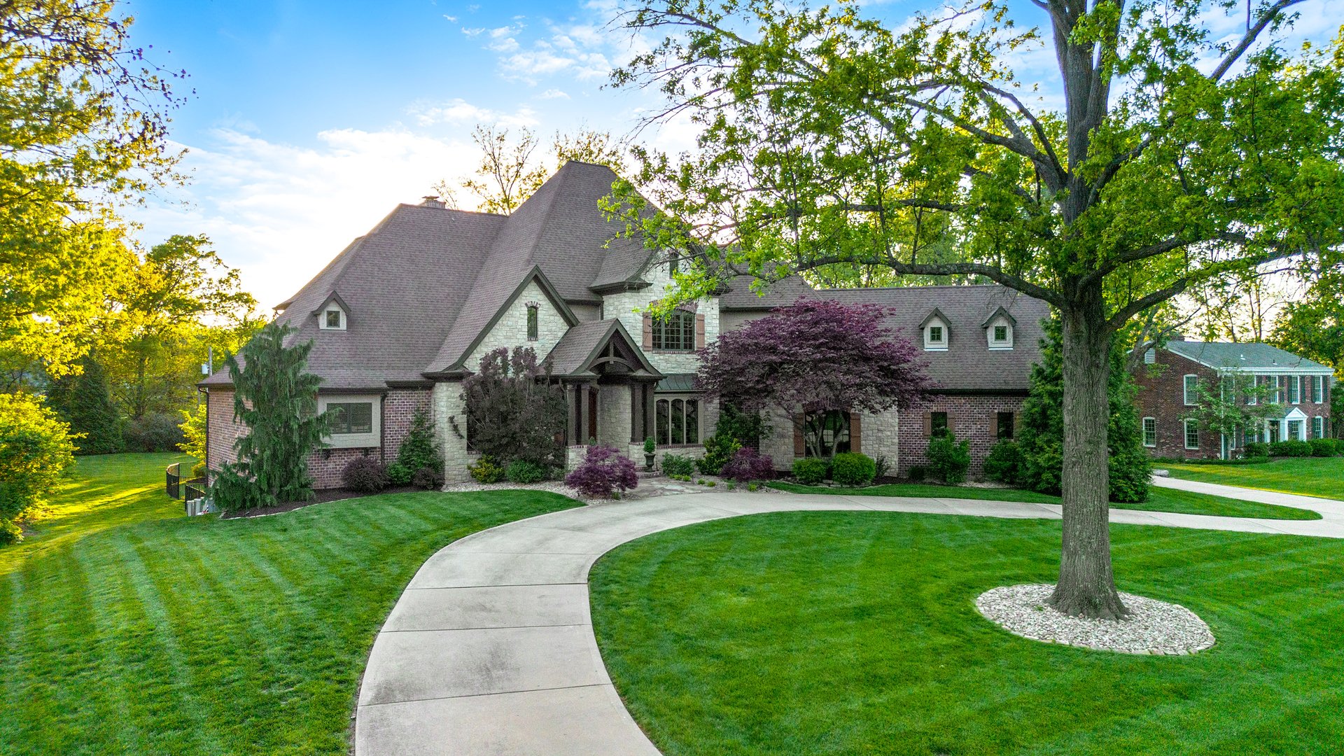1015 Claymark Drive