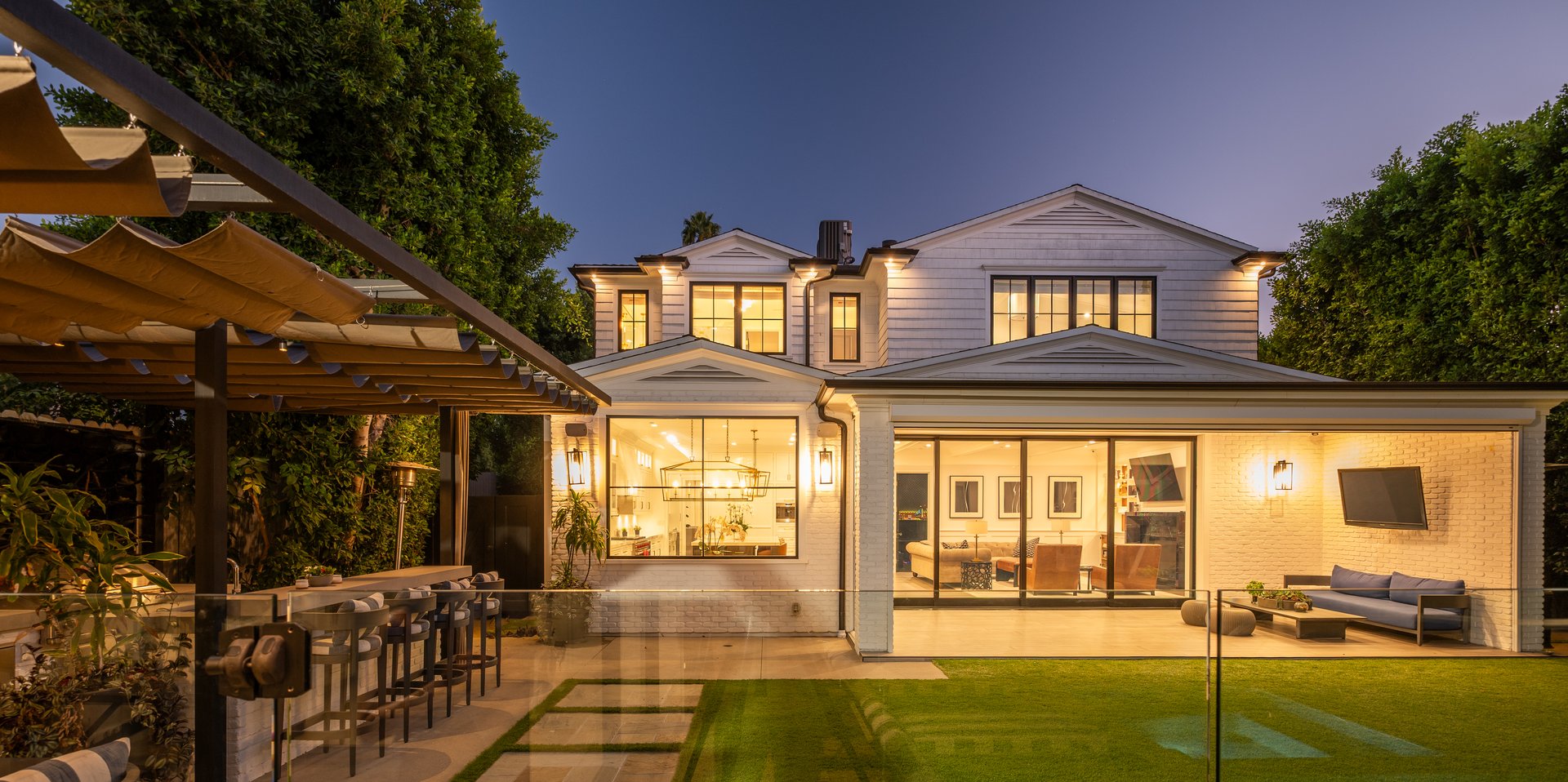 10439 Valley Spring Ln, Toluca Lake