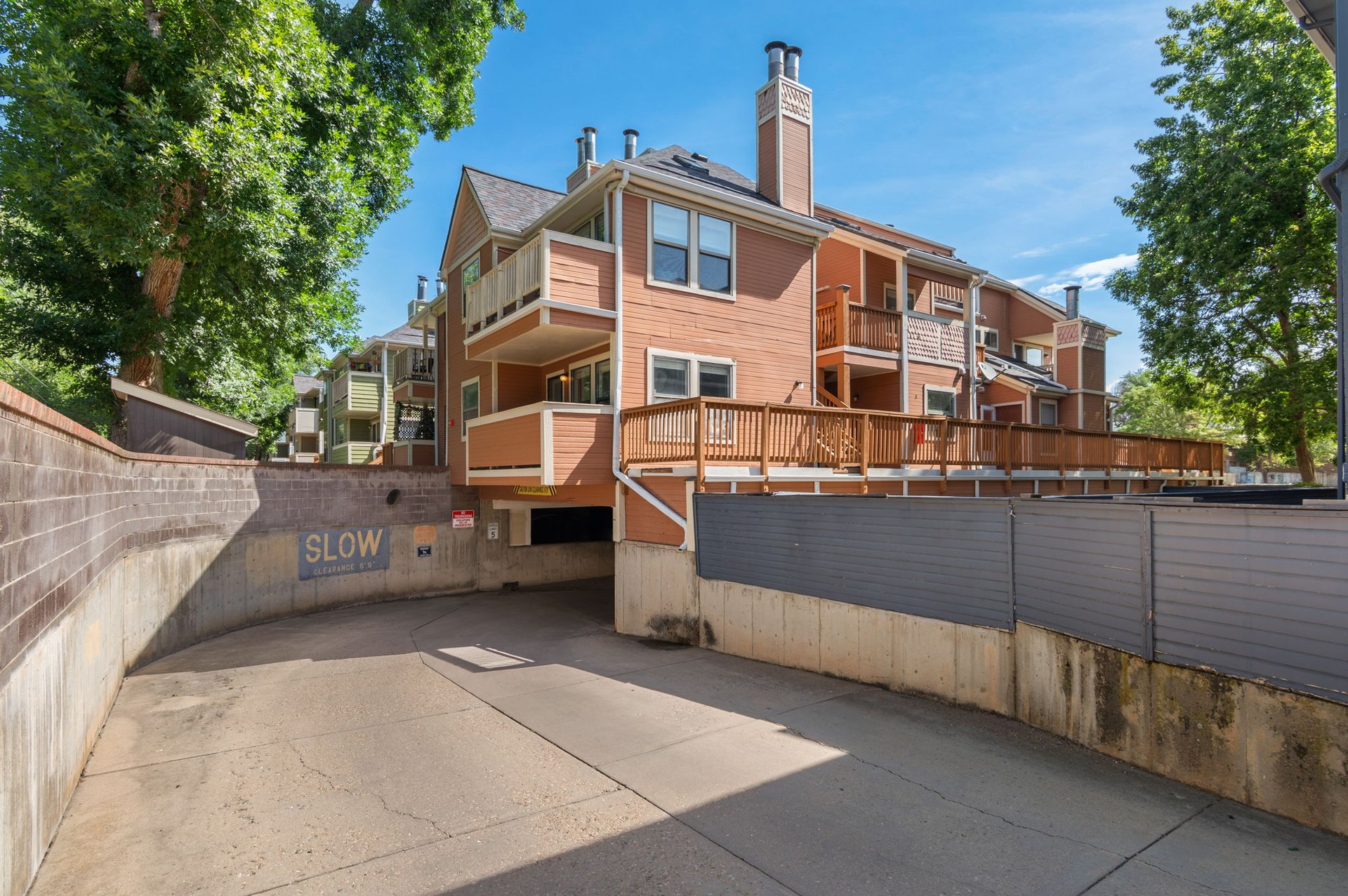 3025 Broadway Street Unit: 2
