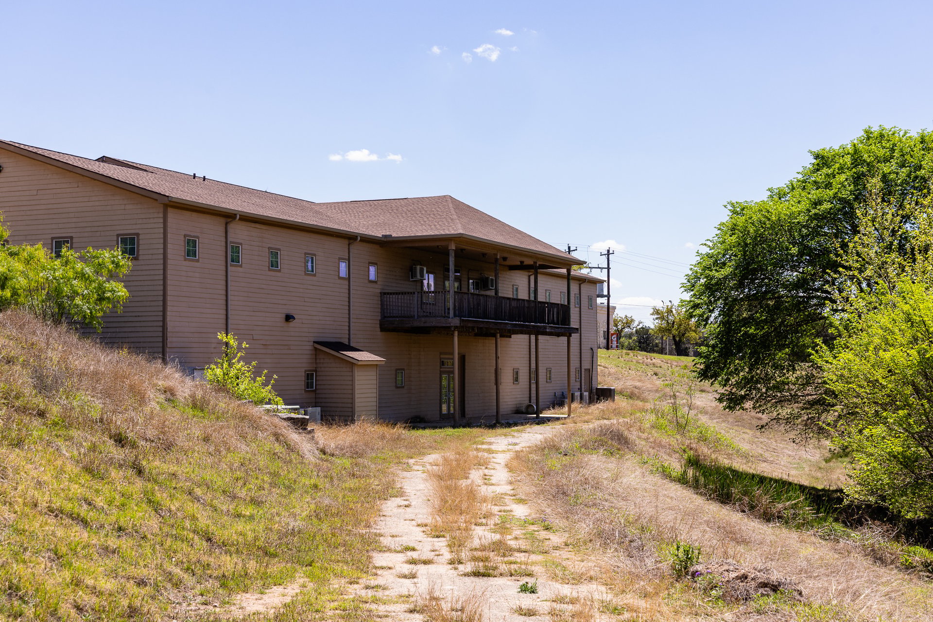 1325 Harper Rd