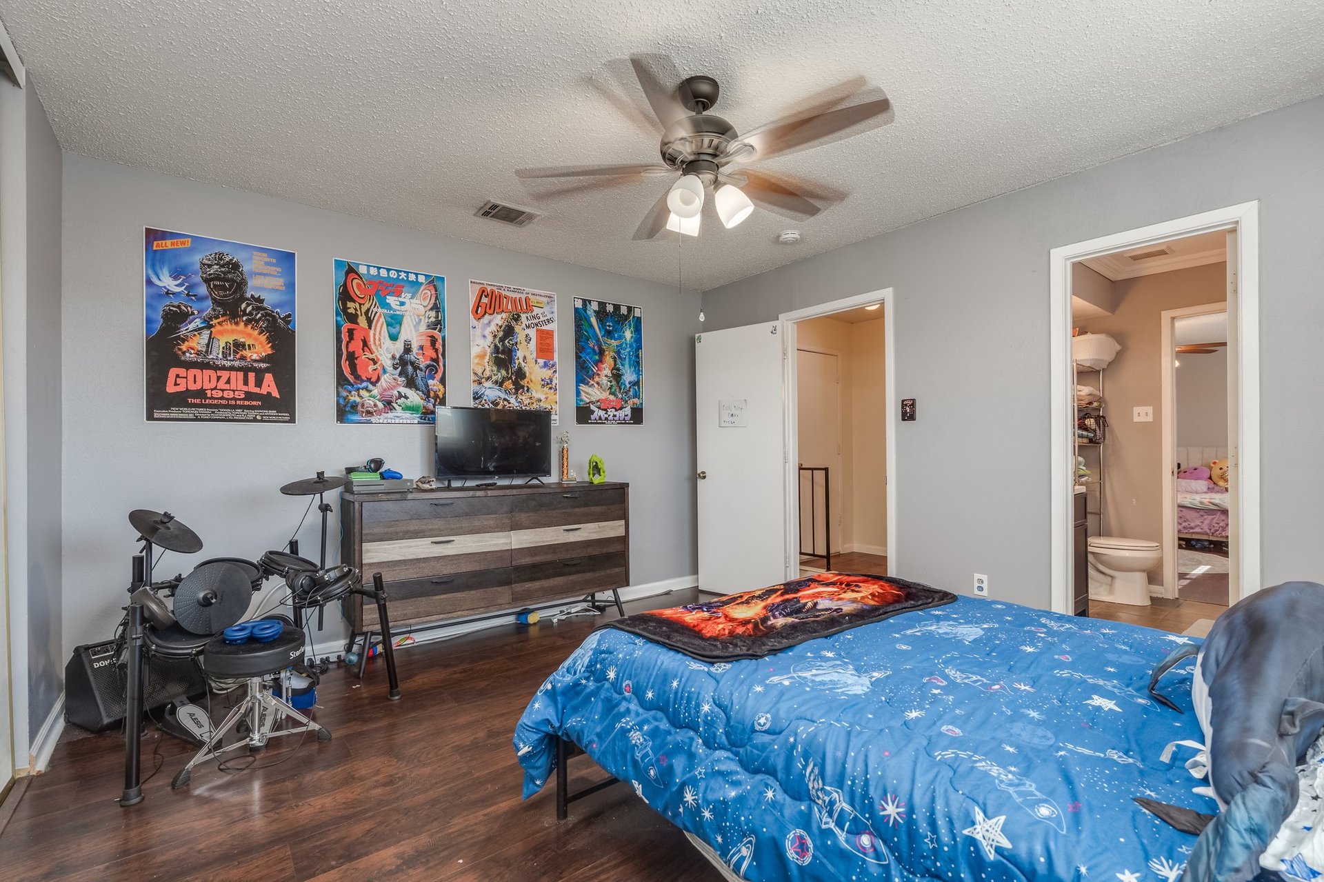 2735 Naples Drive