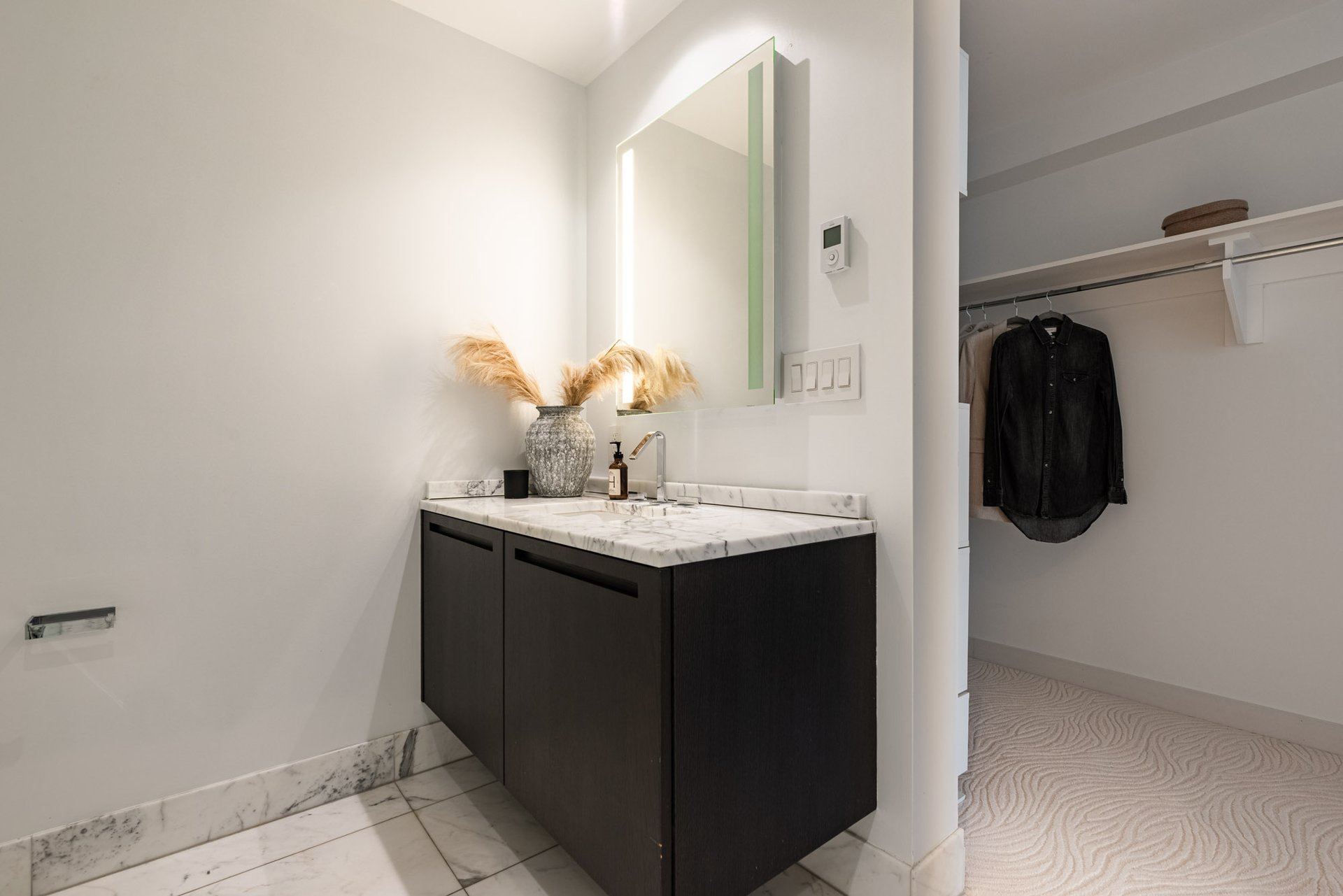 Suite 3203- 180 University Avenue